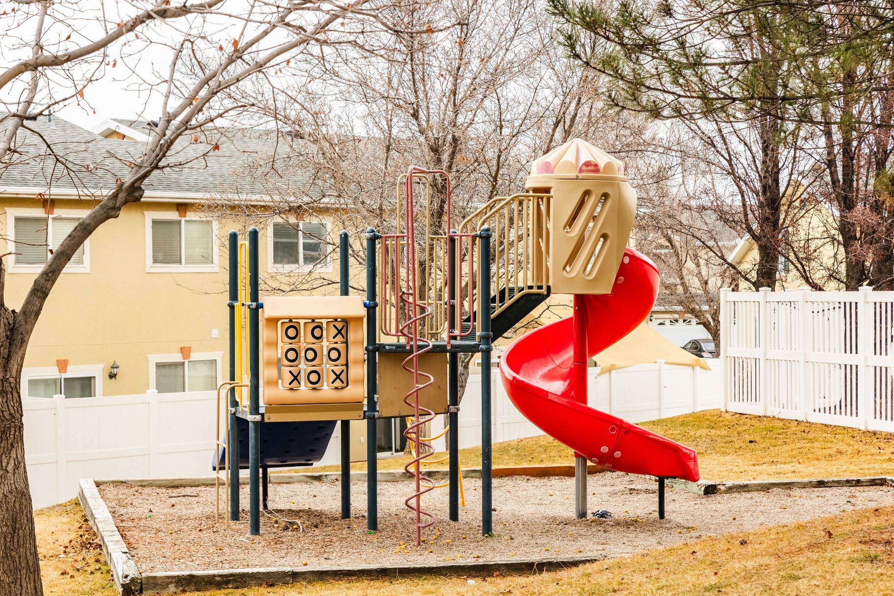  Main-Floor Primary Living with Resort-Style Amenities - 物件實景