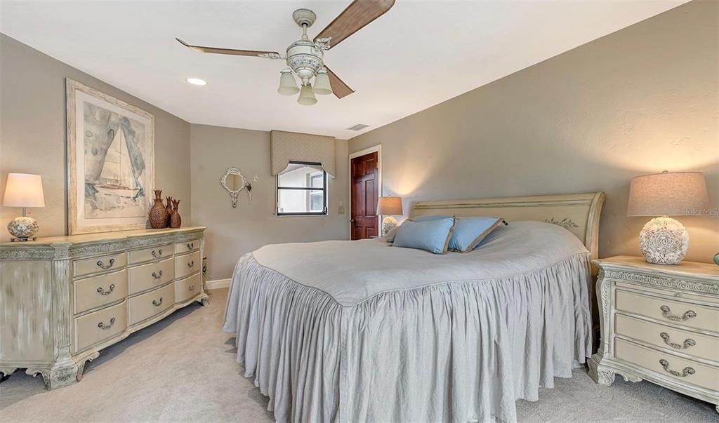 Sarasota, Florida, 34242, United States, 4 Bedrooms Bedrooms, ,3 BathroomsBathrooms,Residential,For Sale,1988026