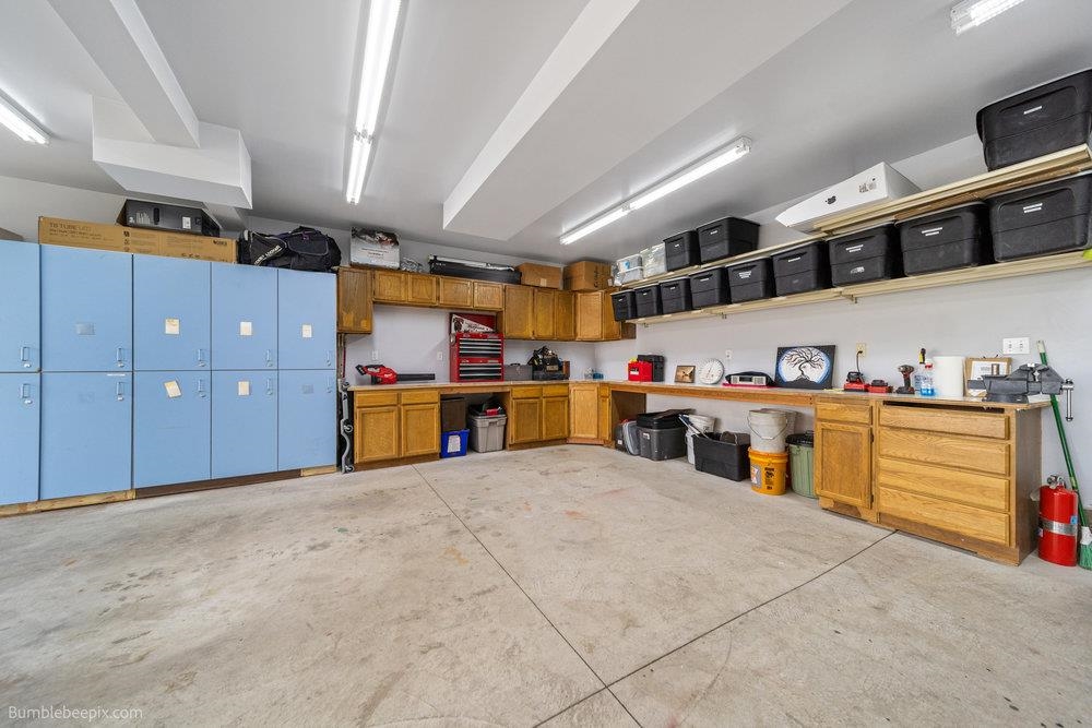 Newman Lake, Washington, 99025, United States, 4 Bedrooms Bedrooms, ,2 BathroomsBathrooms,Residential,For Sale,1987329