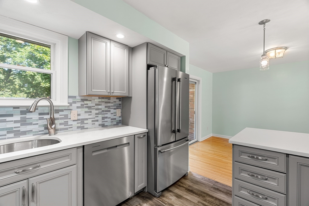 Salem, Massachusetts, 01970, United States, 3 Bedrooms Bedrooms, ,3 BathroomsBathrooms,Residential,For Sale,1913540