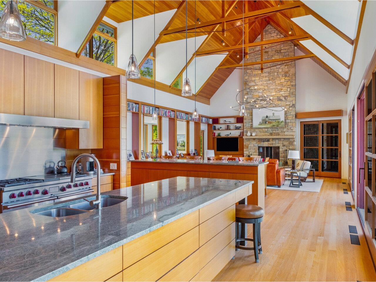 Shelburne, Vermont, 05482, United States, 4 Bedrooms Bedrooms, ,5 BathroomsBathrooms,Residential,For Sale,1857378