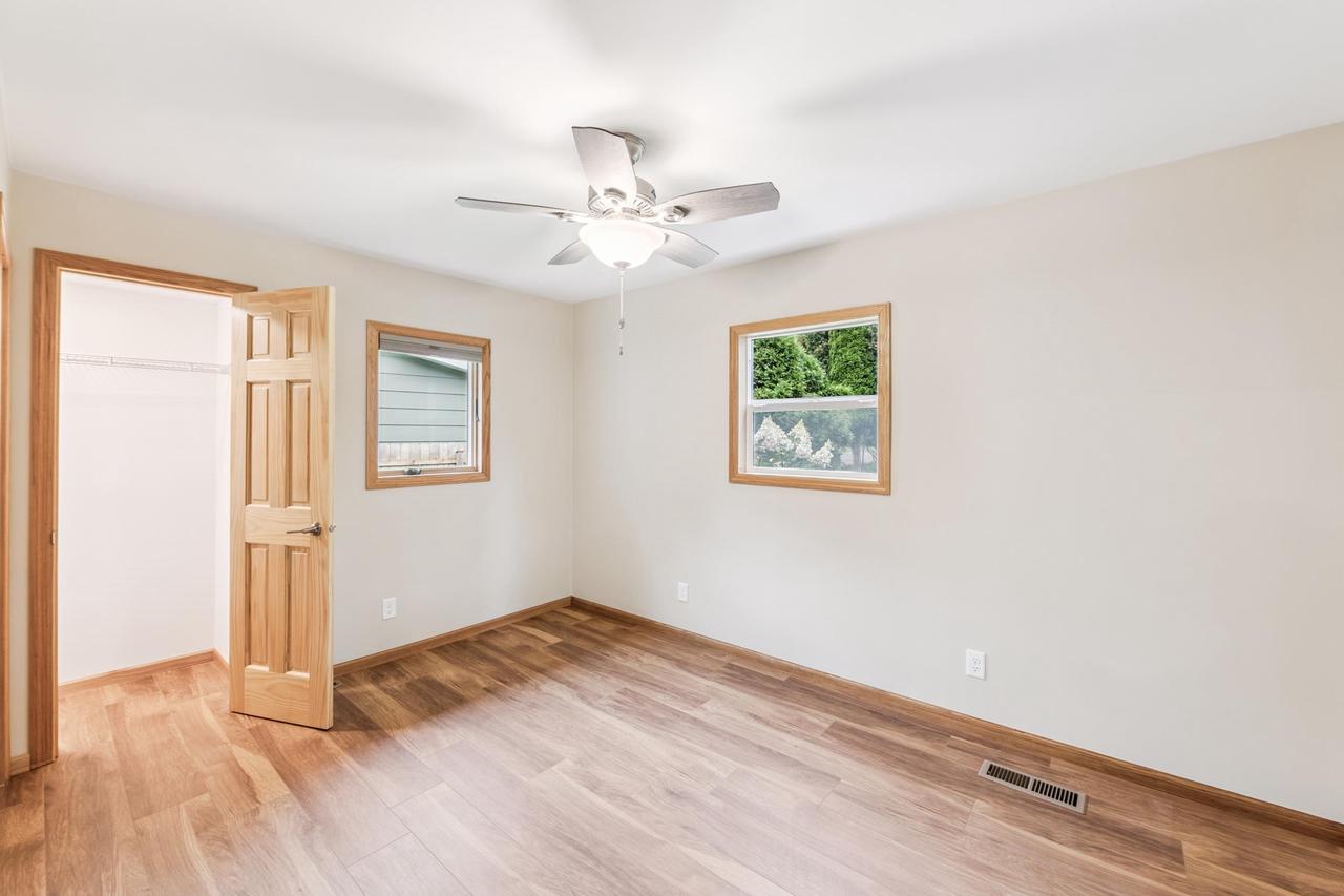 Washburn, Wisconsin, 54891, United States, 3 Bedrooms Bedrooms, ,1 BathroomBathrooms,Residential,For Sale,1960790