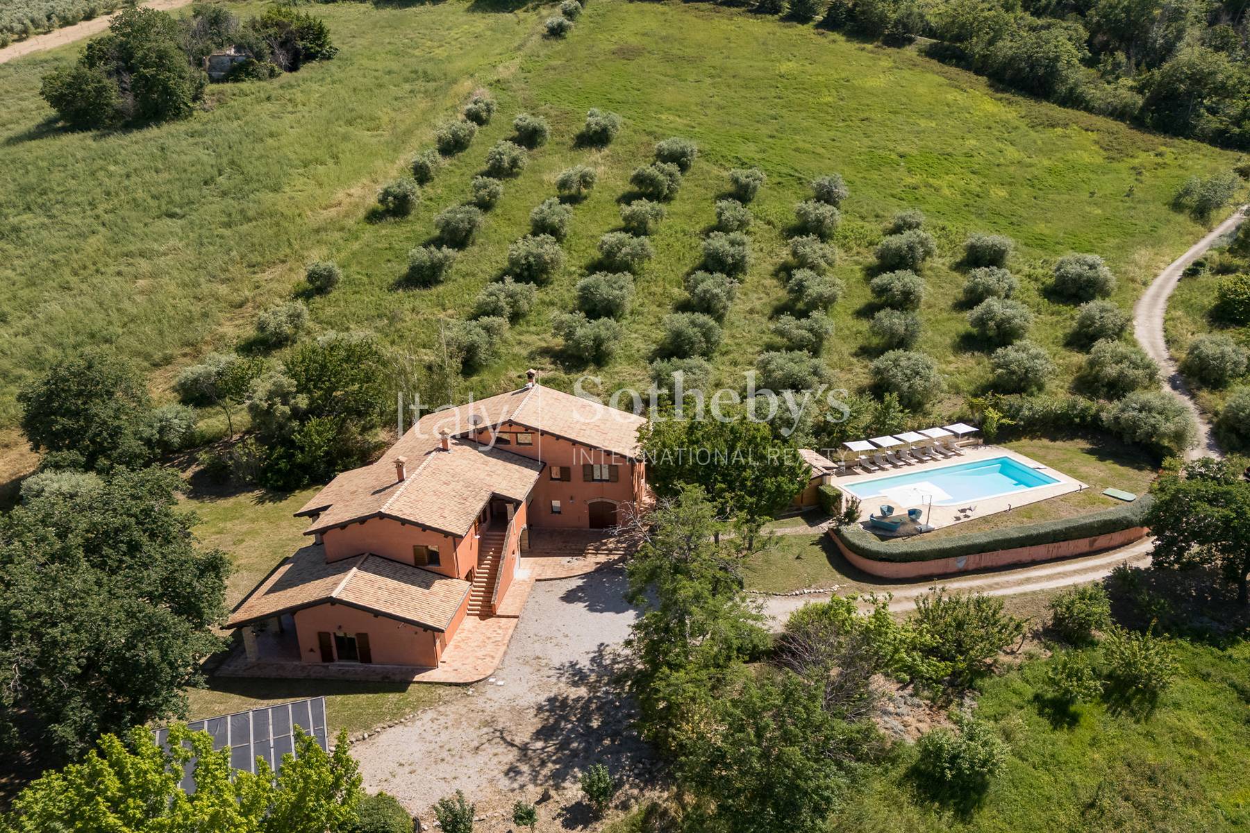  Renovated estate with pool and panoramic view - 物件實景