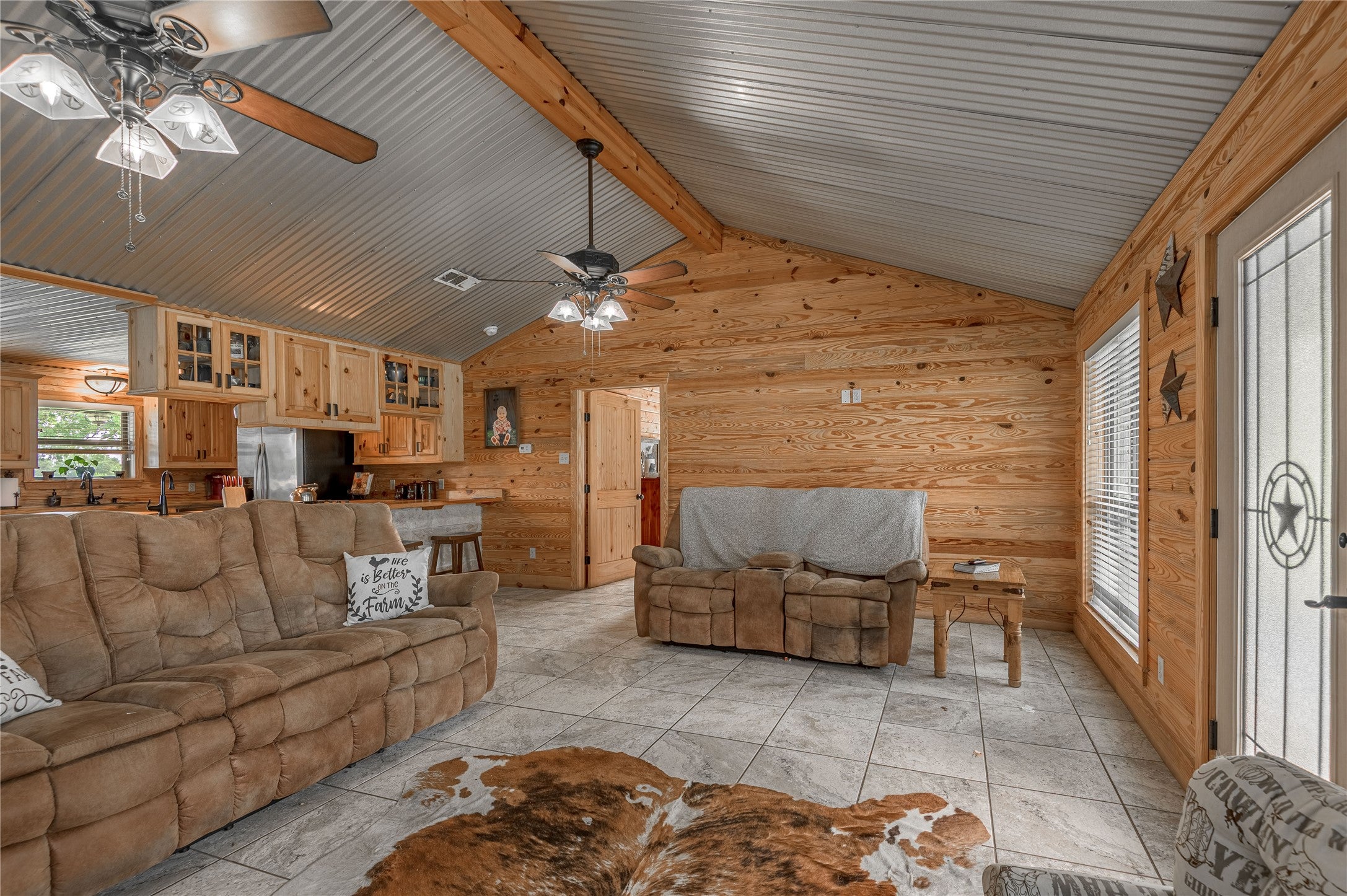 Kennard, Texas, 75847, United States, 3 Bedrooms Bedrooms, ,2 BathroomsBathrooms,Residential,For Sale,1828571