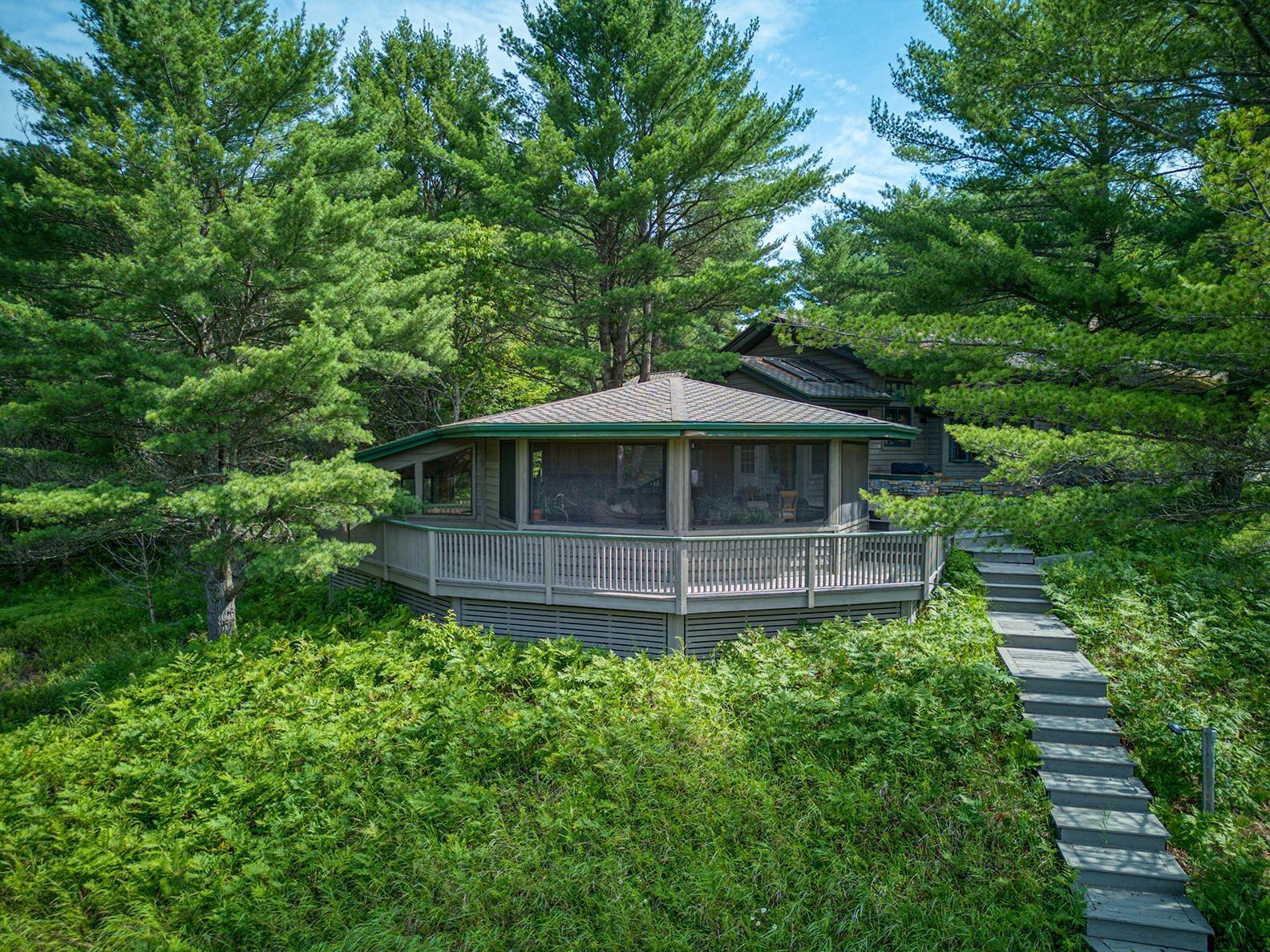 Watersmeet, Michigan, 49969, United States, 4 Bedrooms Bedrooms, ,3 BathroomsBathrooms,Residential,For Sale,1979345