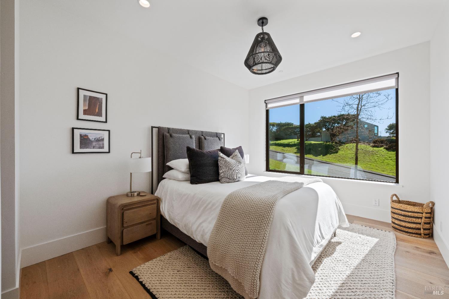 Bodega Bay, California, 94923, United States, 4 Bedrooms Bedrooms, ,5 BathroomsBathrooms,Residential,For Sale,1940250