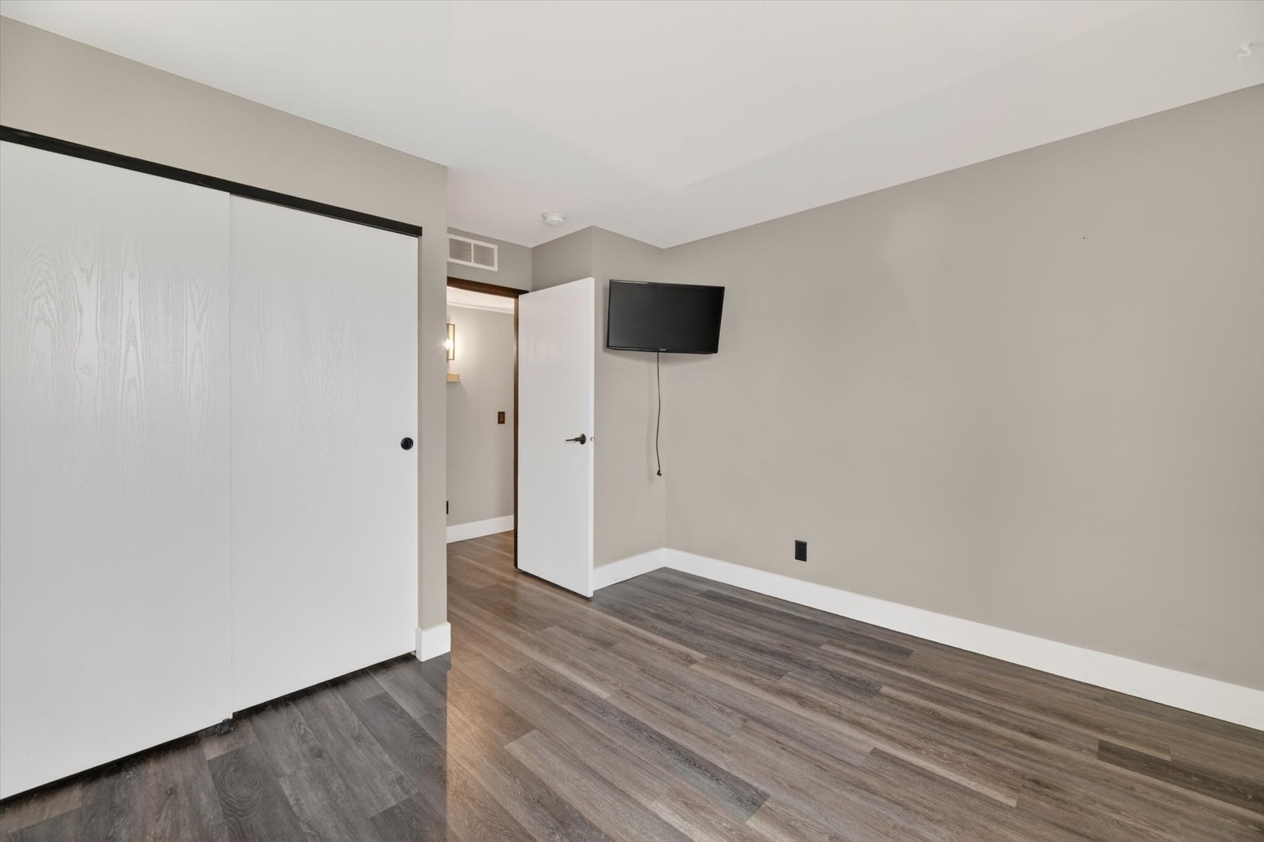  South Lyon - 物件實景