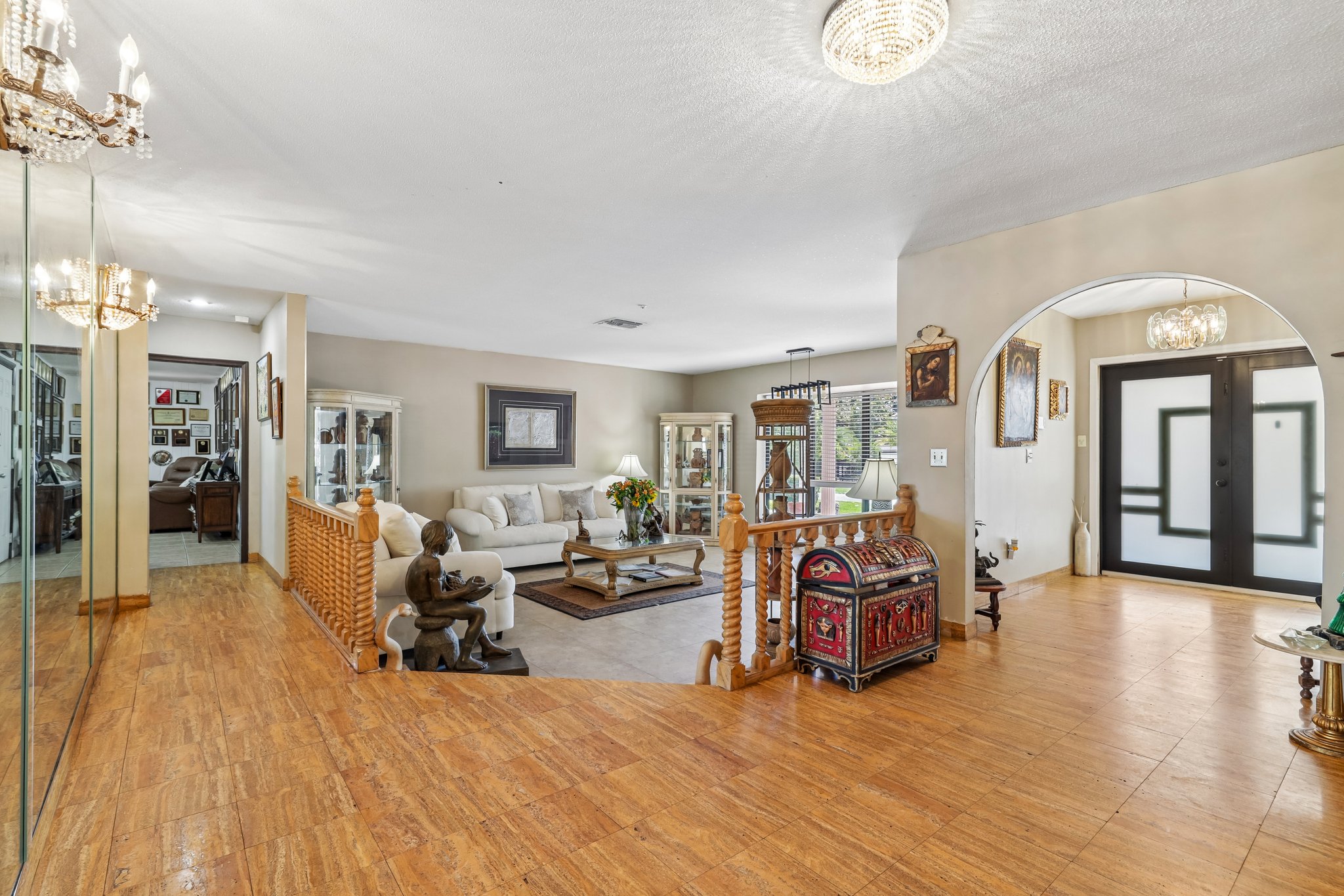  19805 NE 22nd Ave, Miami, FL, 33180 - 物件實景