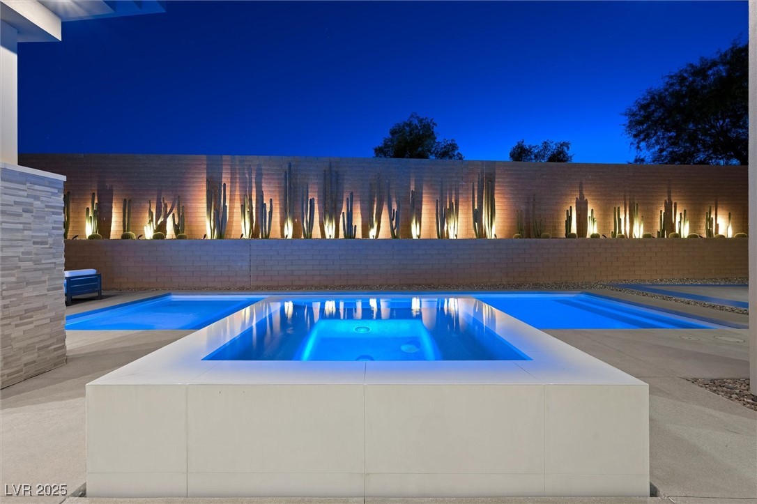 Las Vegas, Nevada, 89135, United States, 3 Bedrooms Bedrooms, ,4 BathroomsBathrooms,Residential,For Sale,1993363