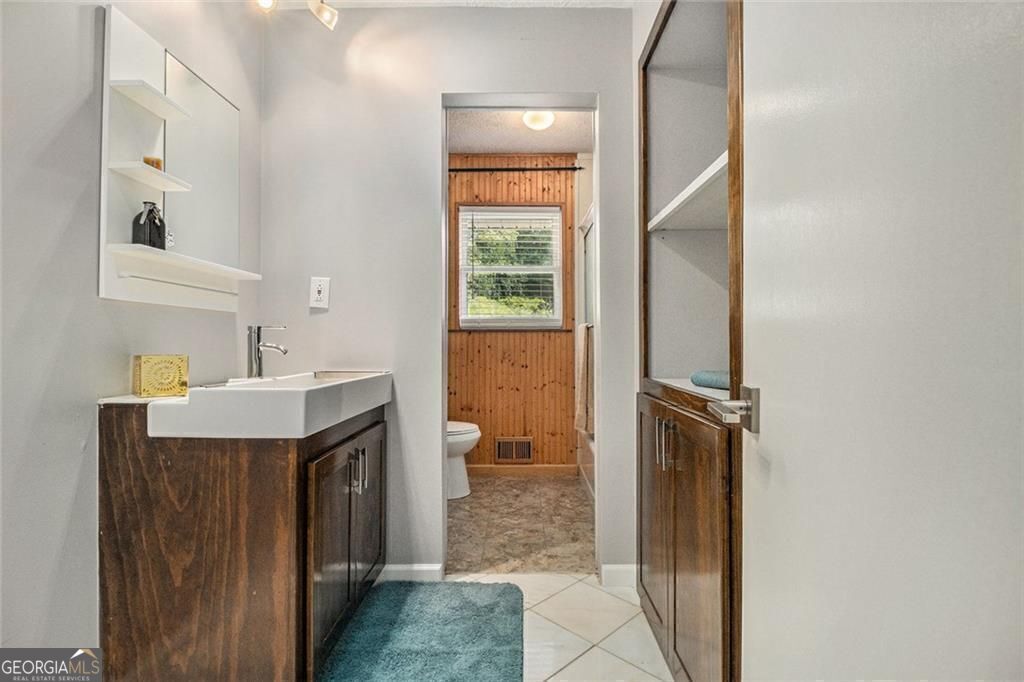 Tucker, Georgia, 30084, United States, 4 Bedrooms Bedrooms, ,3 BathroomsBathrooms,Residential,For Sale,2003533