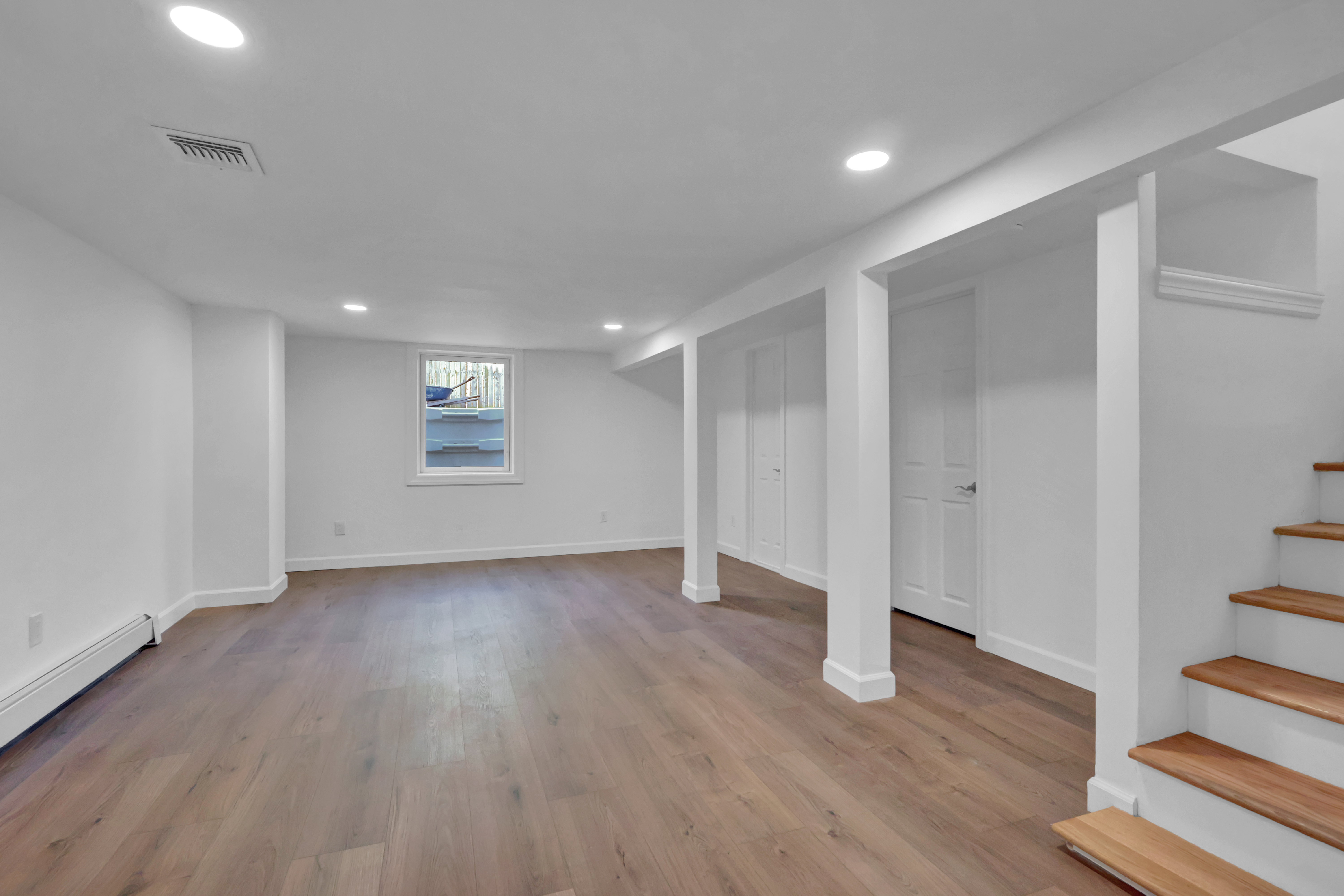 West Islip, New York, 11795, United States, 2 Bedrooms Bedrooms, ,Residential,For Sale,2007437