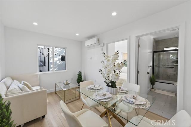 Los Angeles, California, 90044, United States, ,Residential,For Sale,1997733