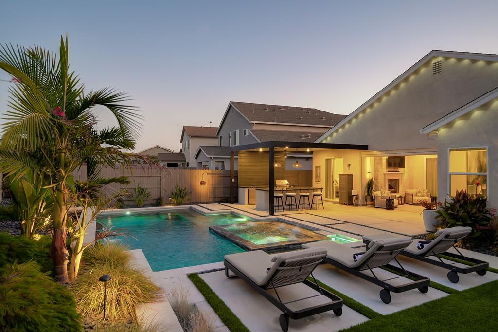 Roseville, California, 95747, United States, 4 Bedrooms Bedrooms, ,4 BathroomsBathrooms,Residential,For Sale,1927249