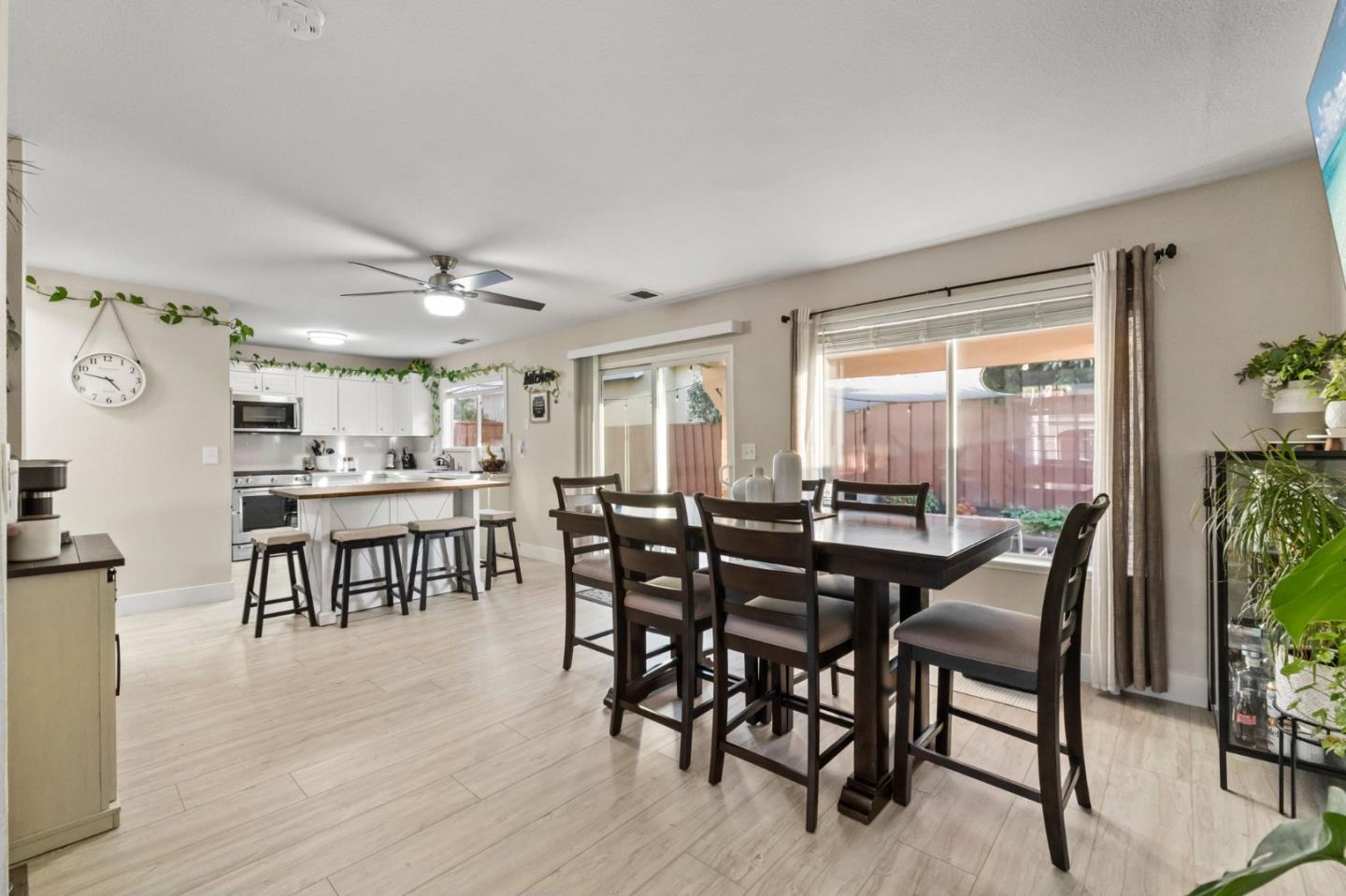 Gilroy, California, 95020, United States, 4 Bedrooms Bedrooms, ,3 BathroomsBathrooms,Residential,For Sale,1986301