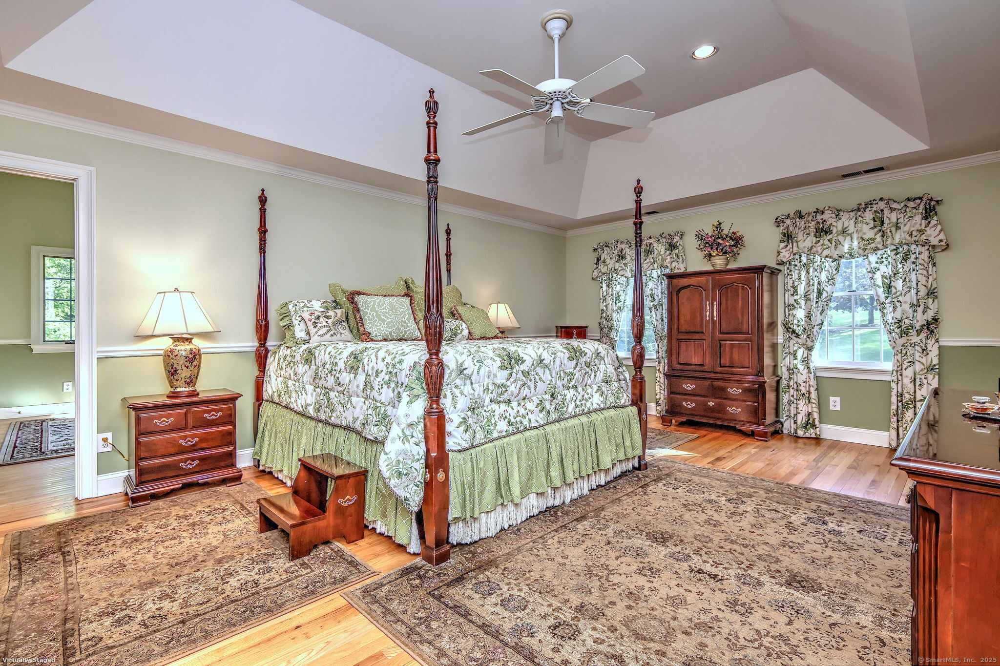 Redding, Connecticut, 06896, United States, 4 Bedrooms Bedrooms, ,5 BathroomsBathrooms,Residential,For Sale,1827564