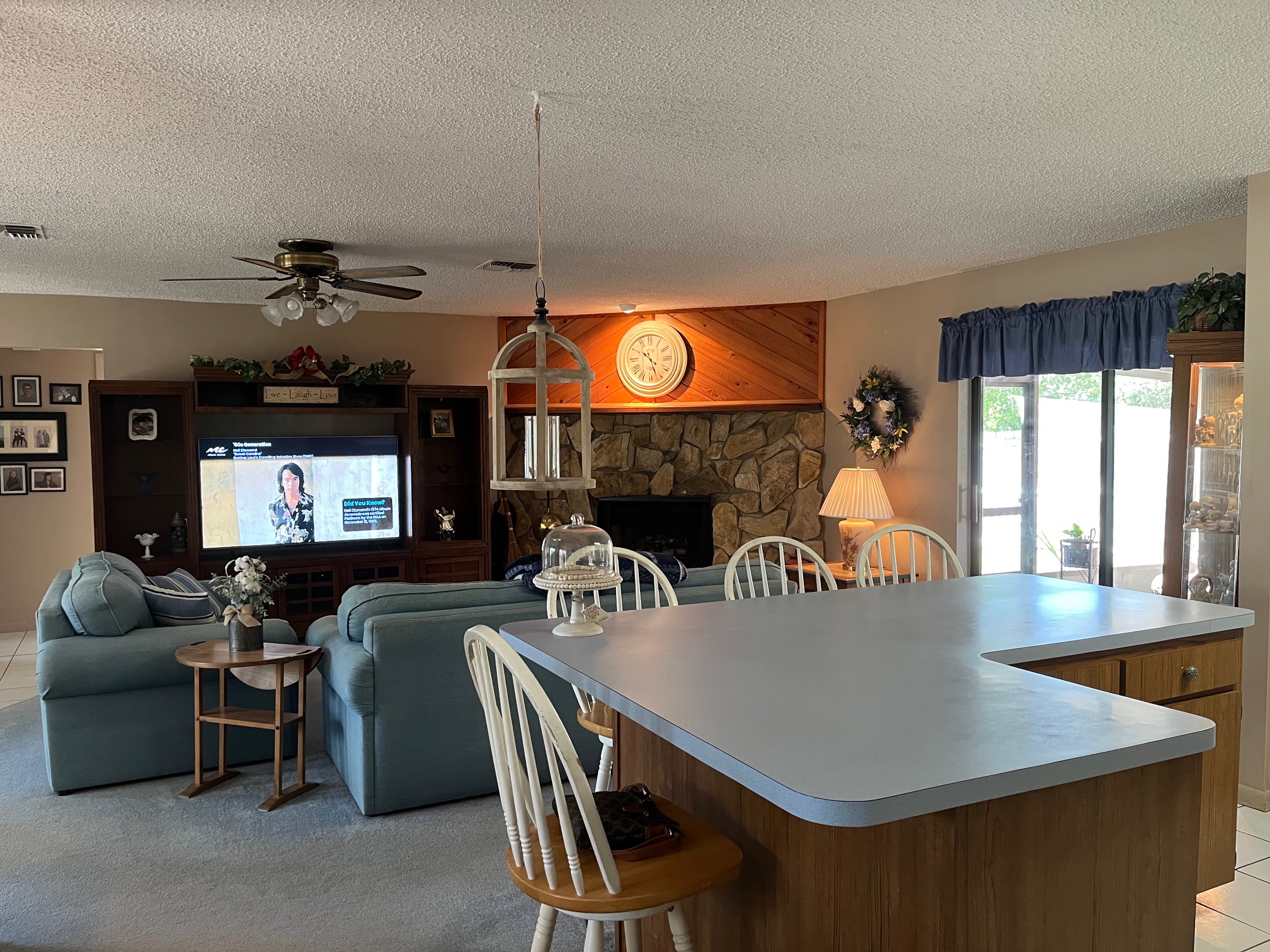 Seminole, Florida, 33776, United States, 3 Bedrooms Bedrooms, ,2 BathroomsBathrooms,Residential,For Sale,1979200