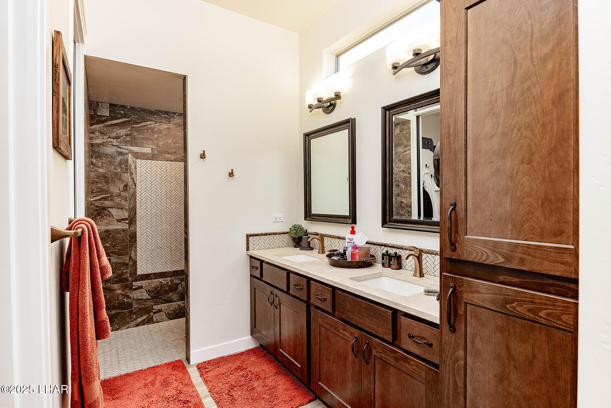 Lake Havasu City, Arizona, 86406, United States, 3 Bedrooms Bedrooms, ,1 BathroomBathrooms,Residential,For Sale,1998325