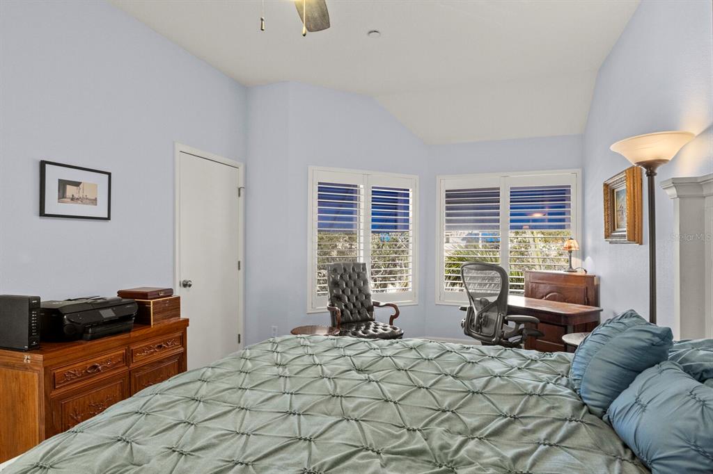 Longboat Key, Florida, 34228, United States, 2 Bedrooms Bedrooms, ,3 BathroomsBathrooms,Residential,For Sale,1743493