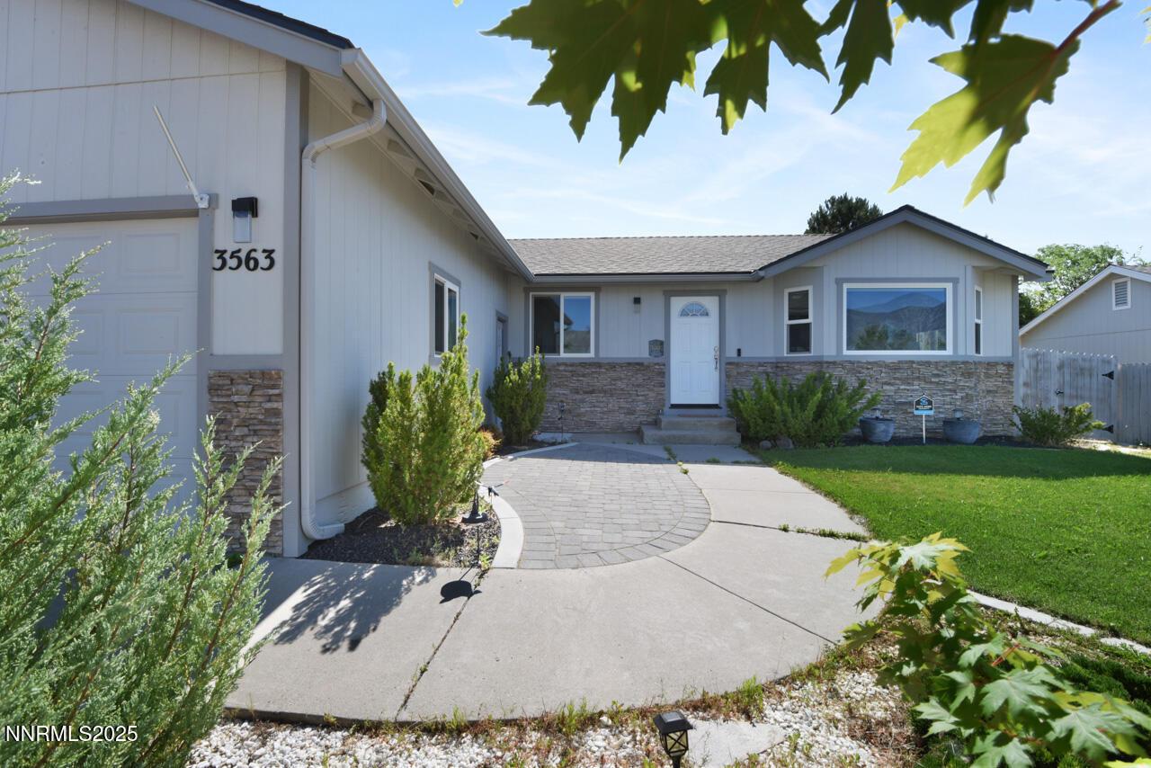 Carson City, Nevada, 89705, United States, 3 Bedrooms Bedrooms, ,2 BathroomsBathrooms,Residential,For Sale,1874246