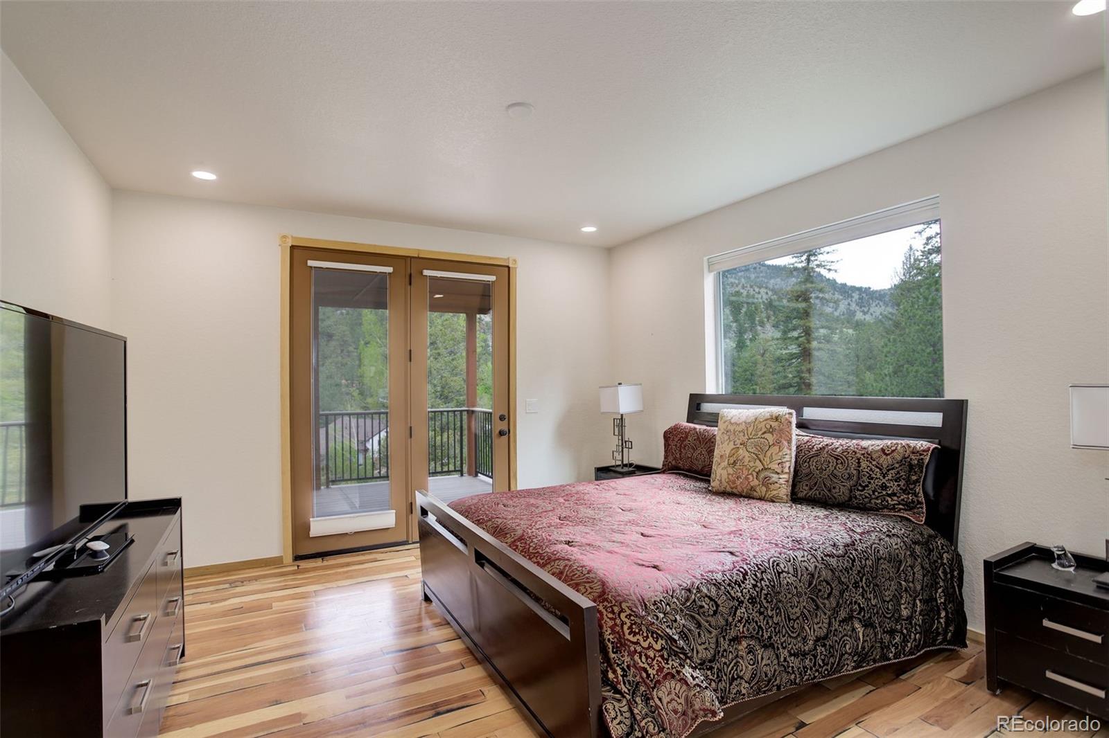 Lyons, Colorado, 80540, United States, 3 Bedrooms Bedrooms, ,1 BathroomBathrooms,Residential,For Sale,1942117