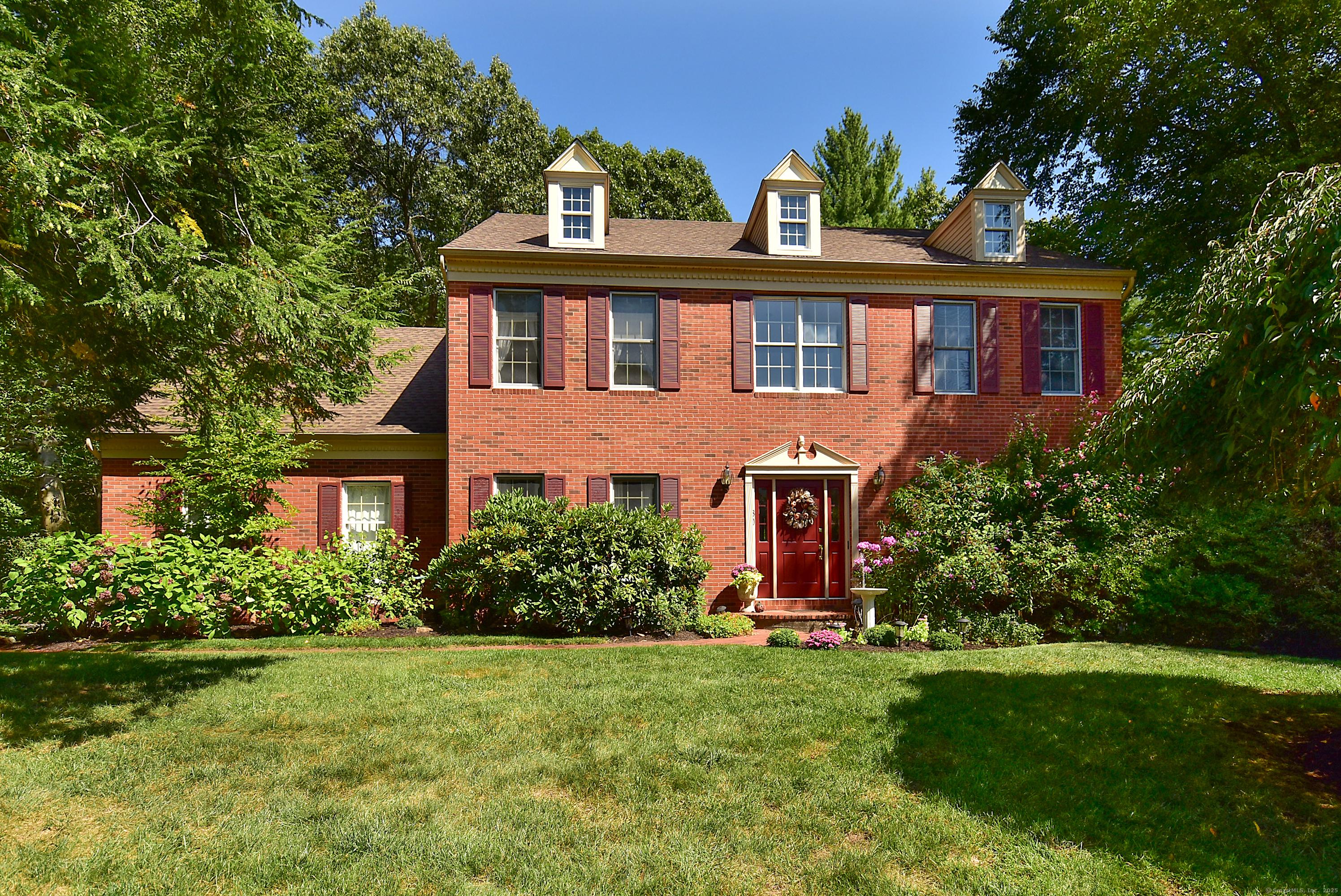Windsor, Connecticut, 06095, United States, 4 Bedrooms Bedrooms, ,3 BathroomsBathrooms,Residential,For Sale,1936902