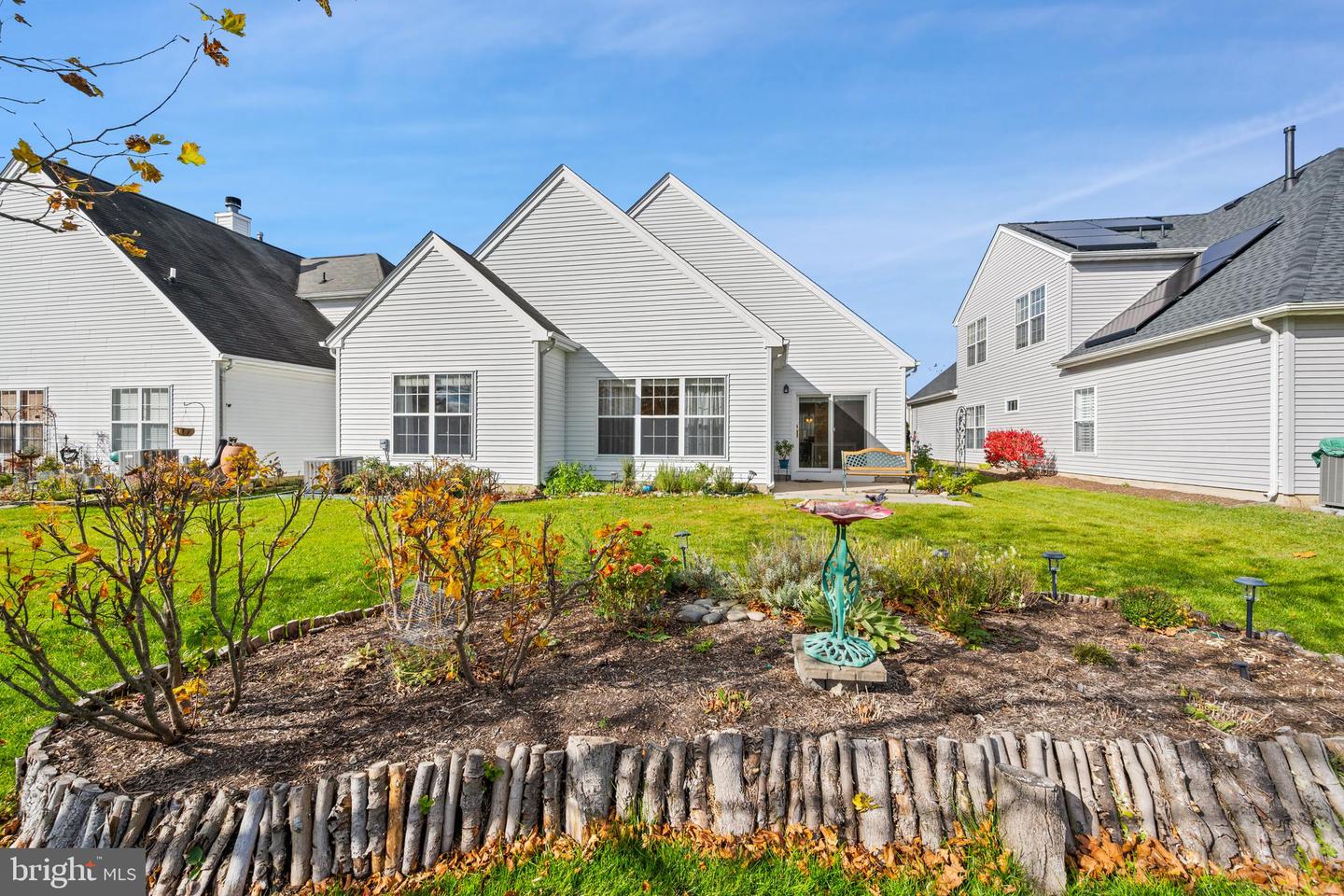 Princeton Junction, New Jersey, 08550, United States, 2 Bedrooms Bedrooms, ,2 BathroomsBathrooms,Residential,For Sale,1989105