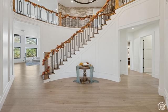 Draper, Utah, 84020, United States, 8 Bedrooms Bedrooms, ,7 BathroomsBathrooms,Residential,For Sale,1978413