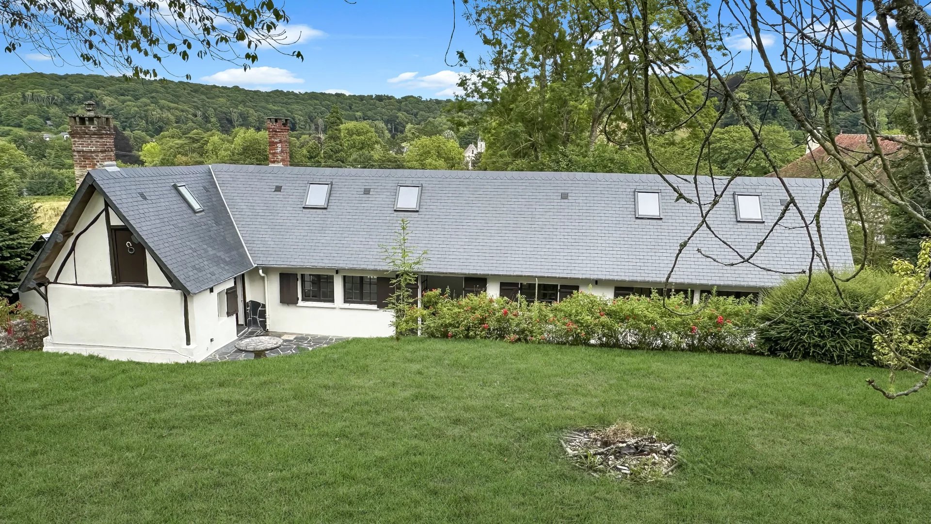 Barneville-la-Bertran, Normandy, 14600, FR, 3 Bedrooms Bedrooms, ,3 BathroomsBathrooms,Residential,For Sale,1932082
