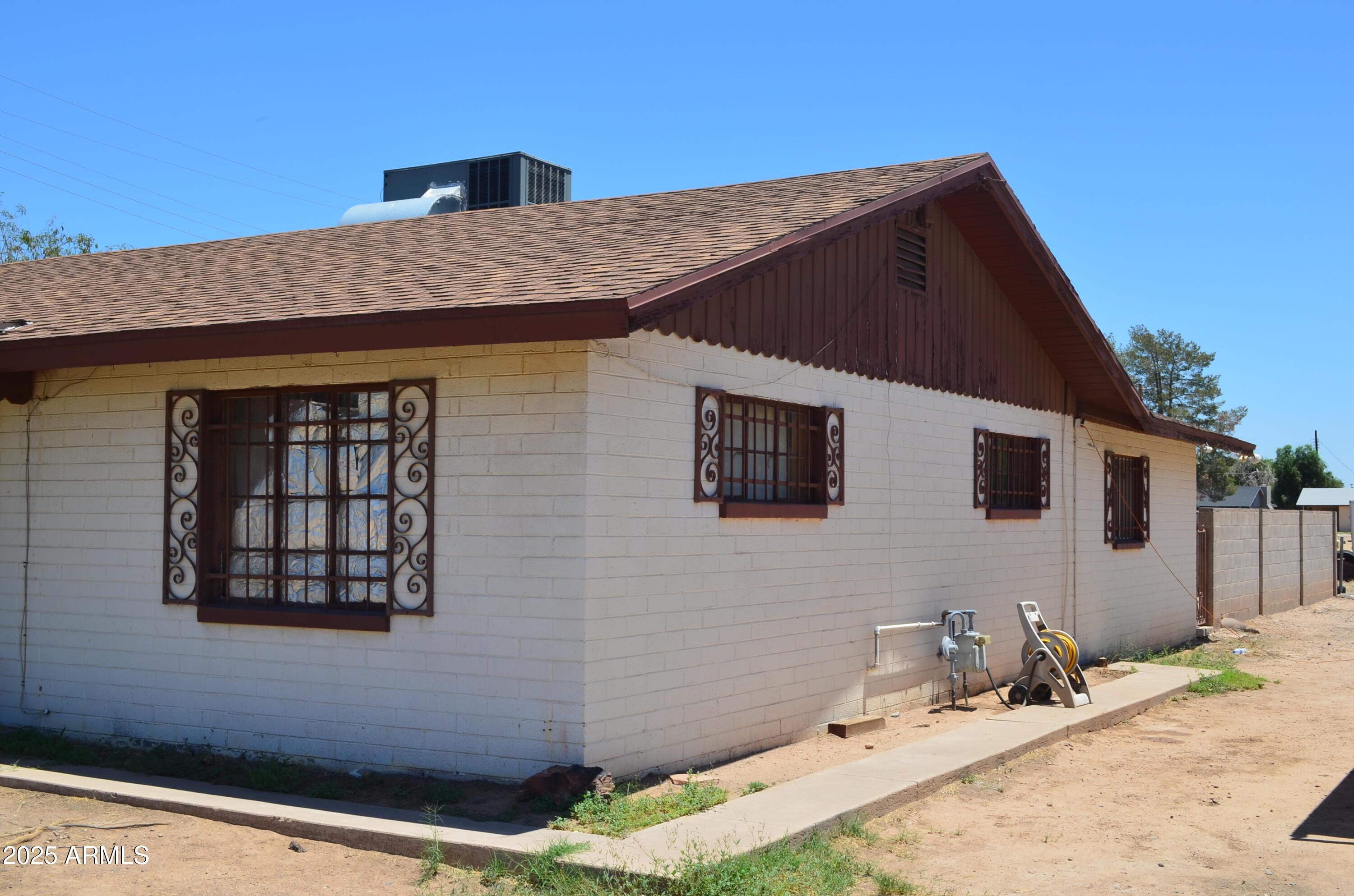 Glendale, Arizona, 85301, United States, 2 Bedrooms Bedrooms, ,1 BathroomBathrooms,Residential,For Sale,1983785