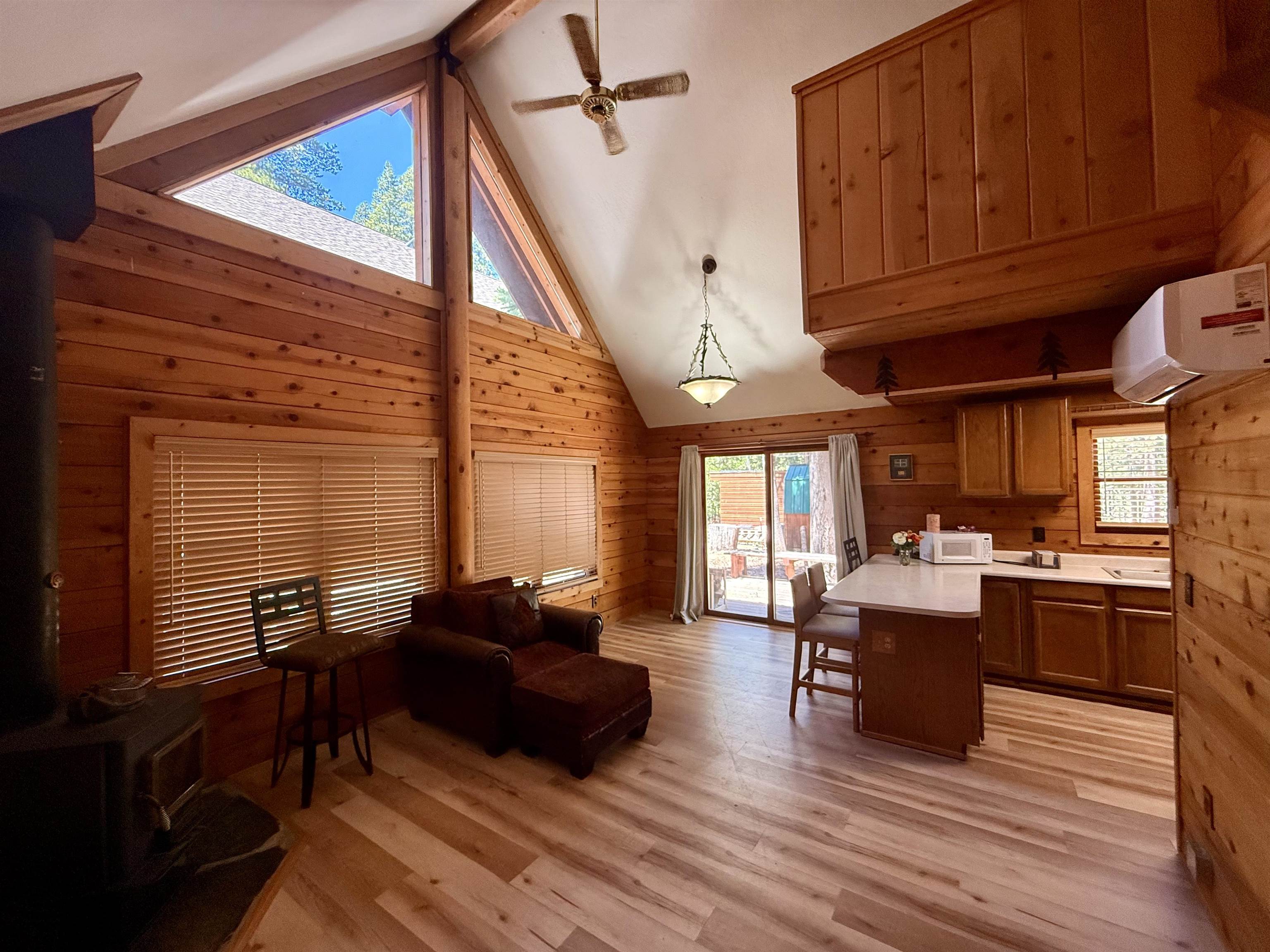Tahoma, California, 96142, United States, 2 Bedrooms Bedrooms, ,1 BathroomBathrooms,Residential,For Sale,1848171