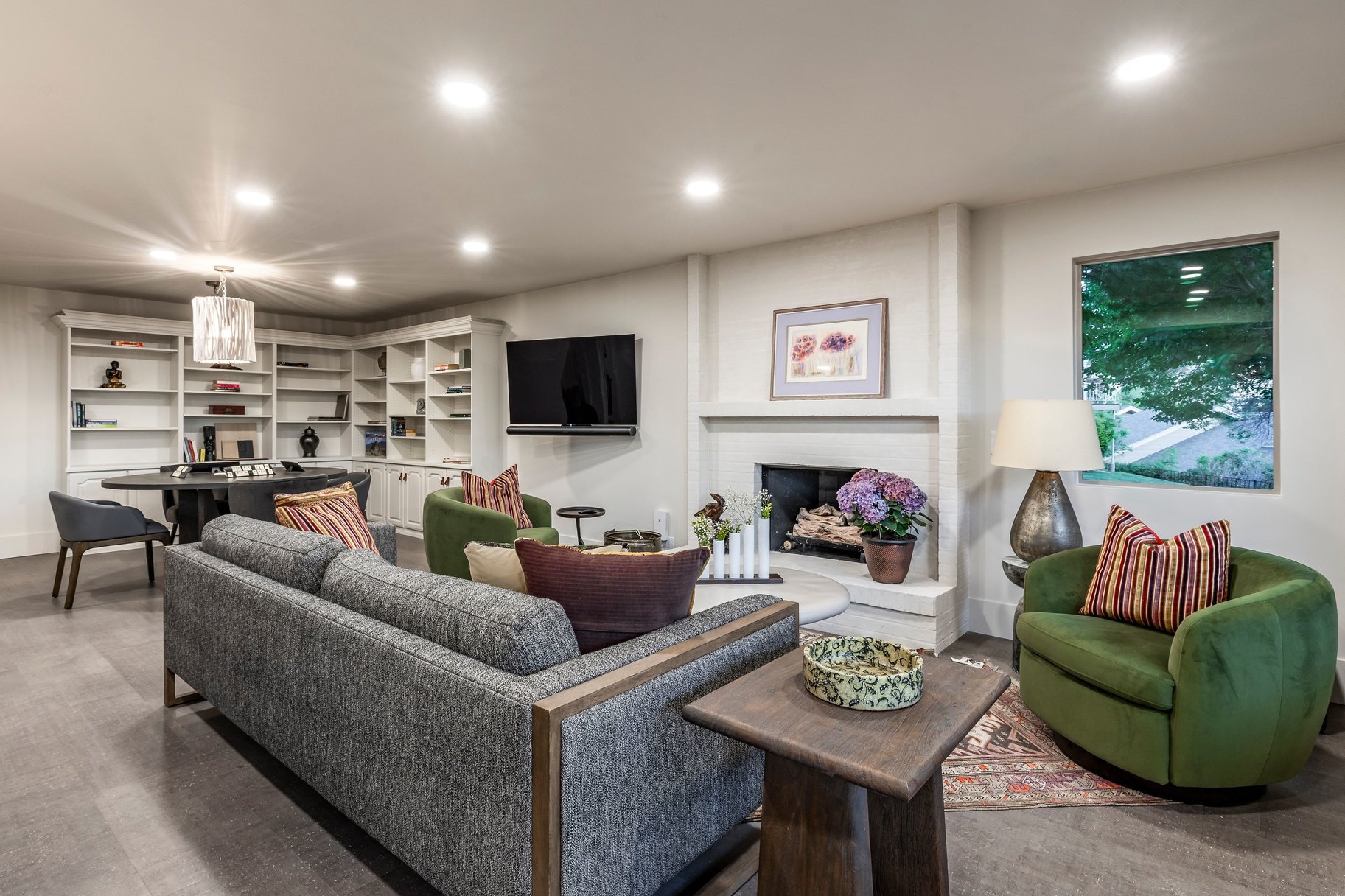  Fully Remodeled Entertainer
