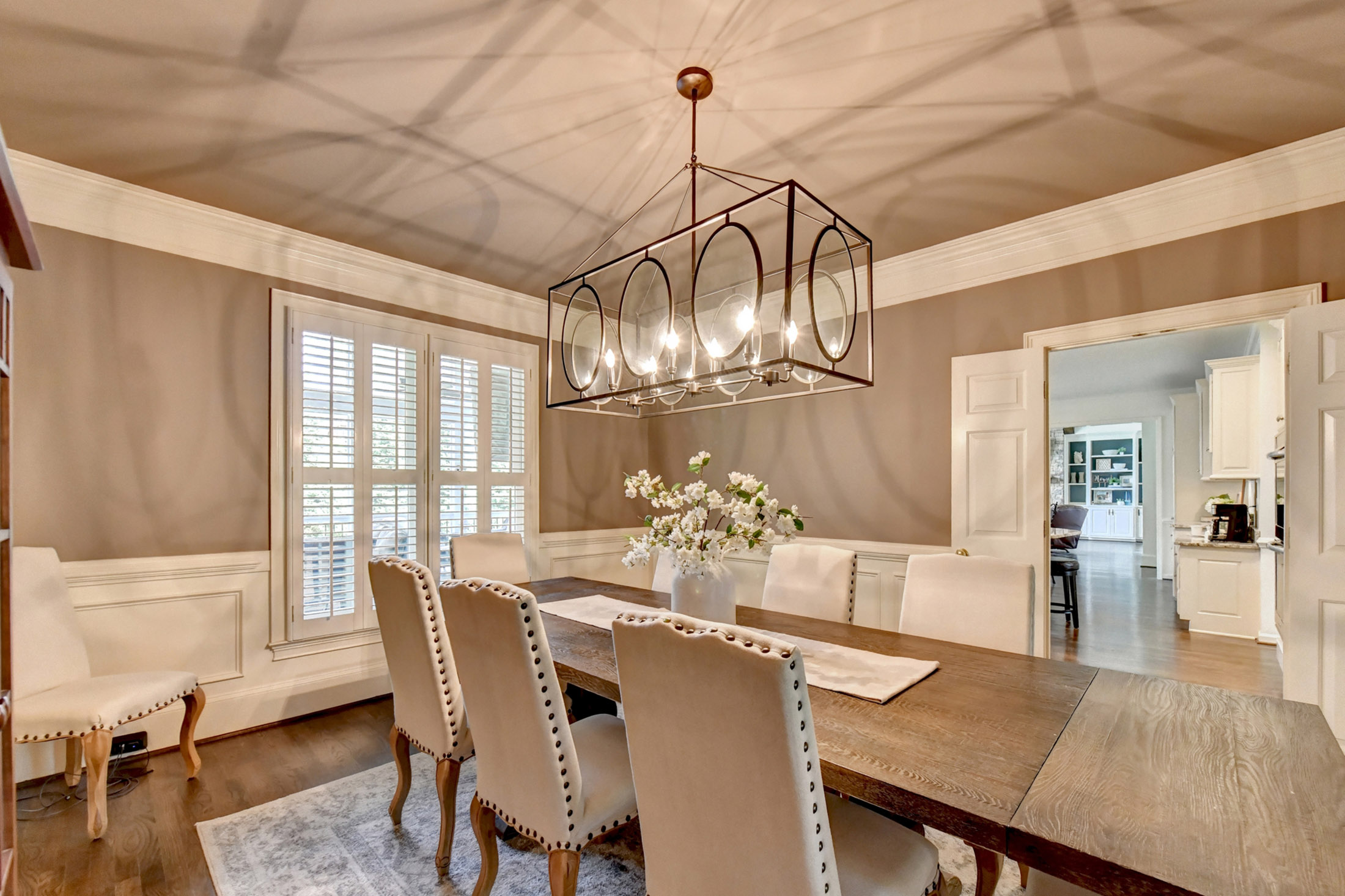  Stunning, Fully Renovated Glen Abbey Home Nestled in the Heart of Alpharetta - 物件實景