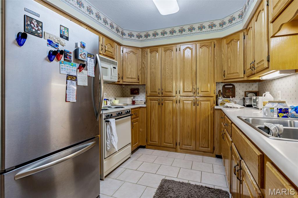 Bonne Terre, Missouri, 63628, United States, 4 Bedrooms Bedrooms, ,2 BathroomsBathrooms,Residential,For Sale,1942217