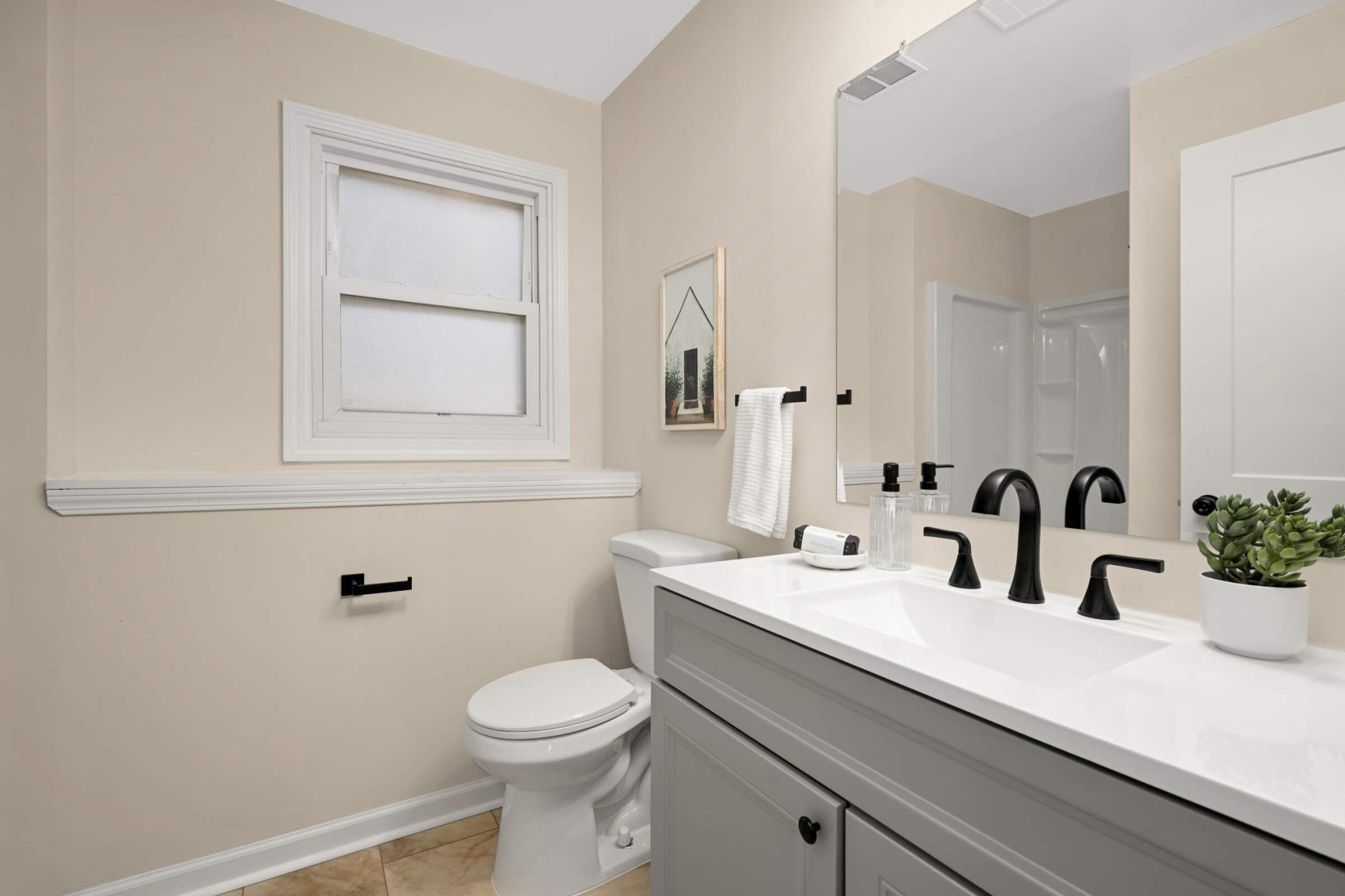 Vadnais Heights, Minnesota, 55127, United States, 4 Bedrooms Bedrooms, ,2 BathroomsBathrooms,Residential,For Sale,1993566