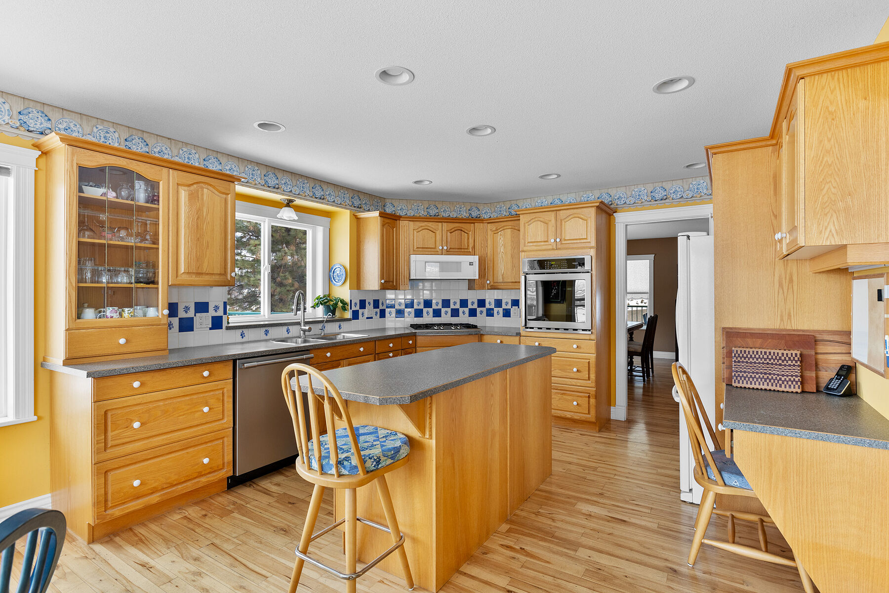  Charming Lakeview Rancher - 物件實景