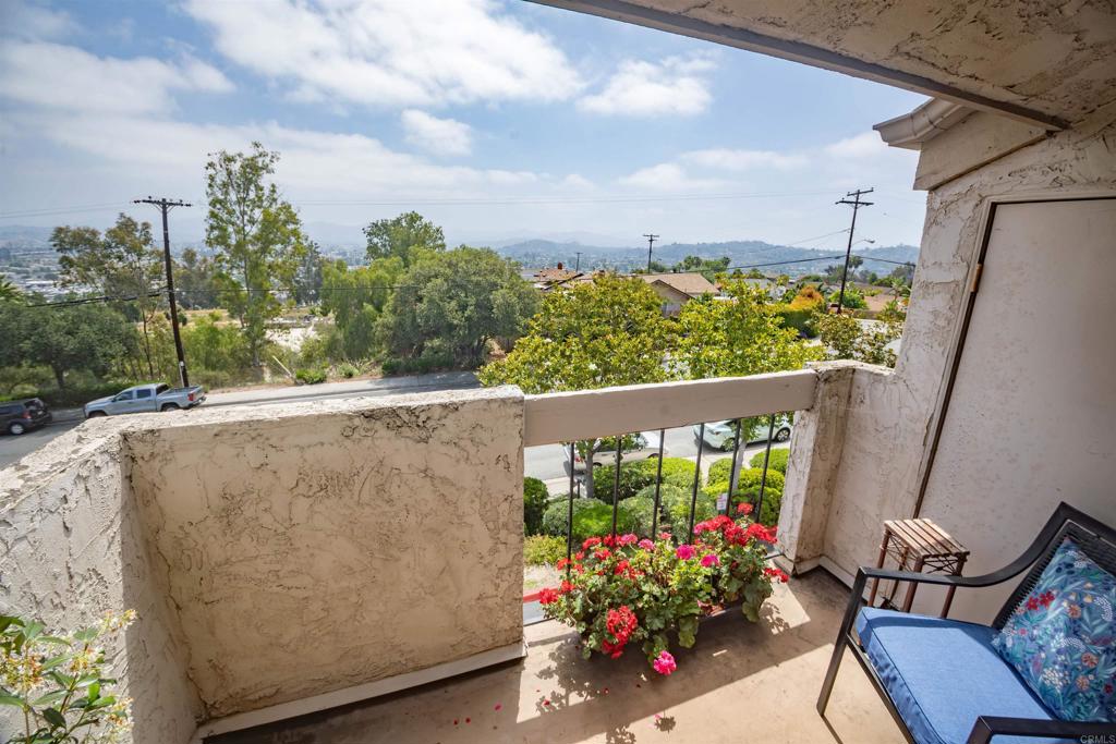 El Cajon, California, 92020, United States, 2 Bedrooms Bedrooms, ,3 BathroomsBathrooms,Residential,For Sale,1985459