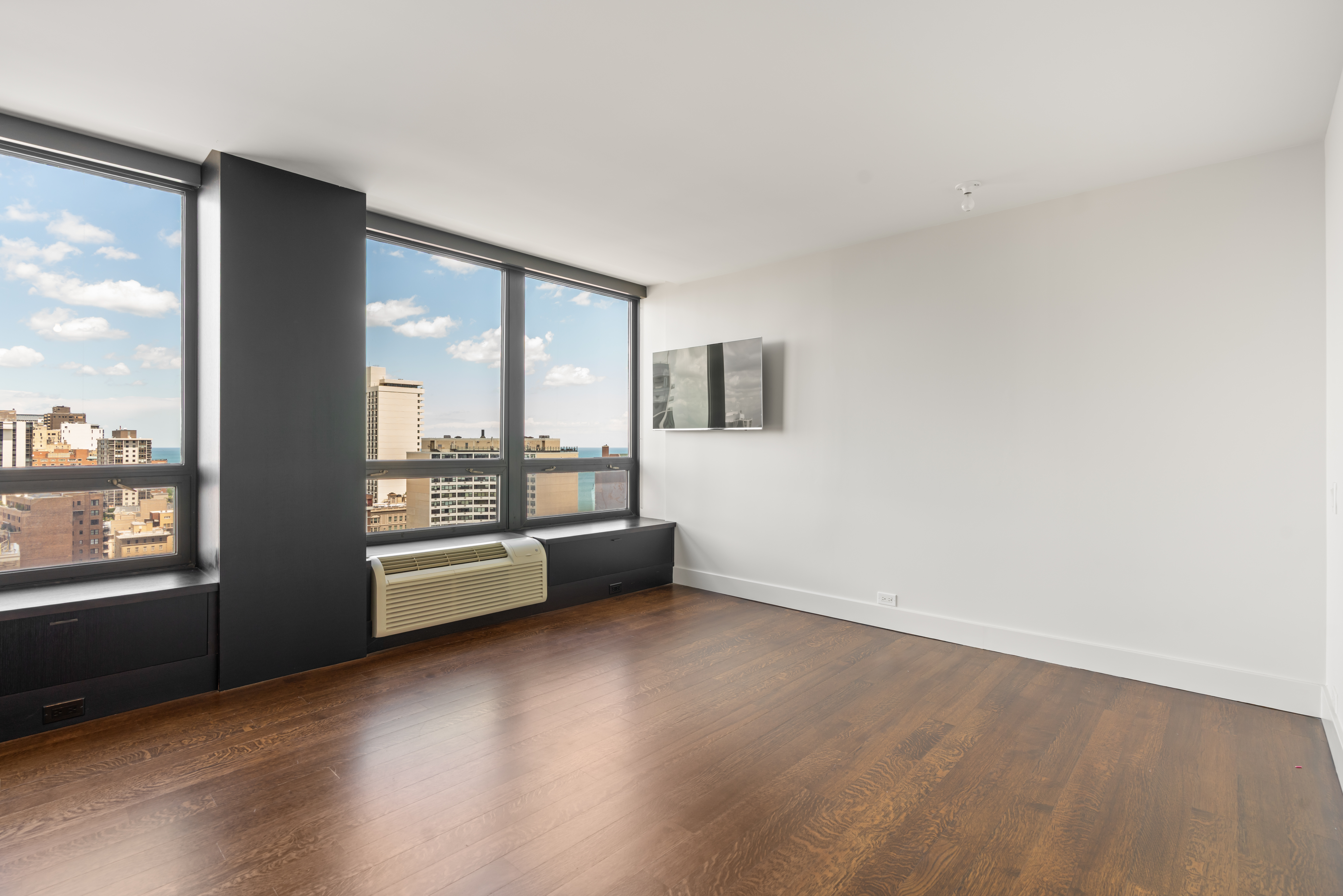  Fully Renovated Condo in the Gold Coast - 物件實景