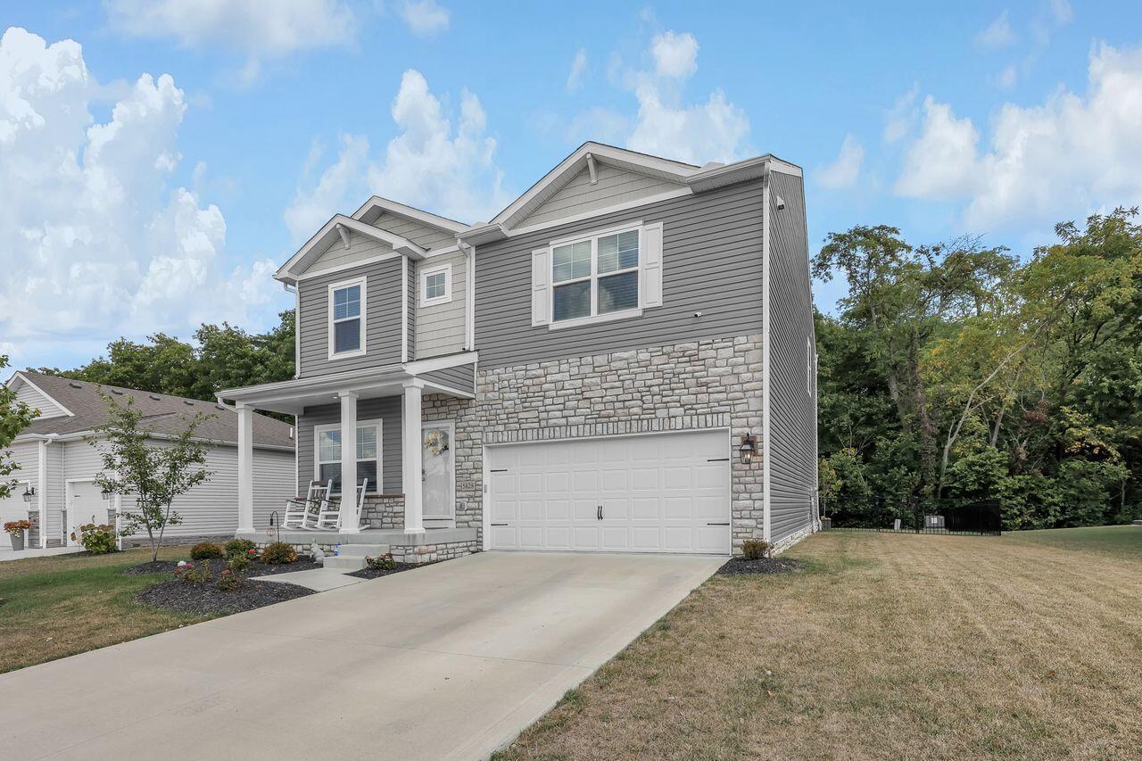 Grove City, Ohio, 43123, United States, 4 Bedrooms Bedrooms, ,4 BathroomsBathrooms,Residential,For Sale,1940093
