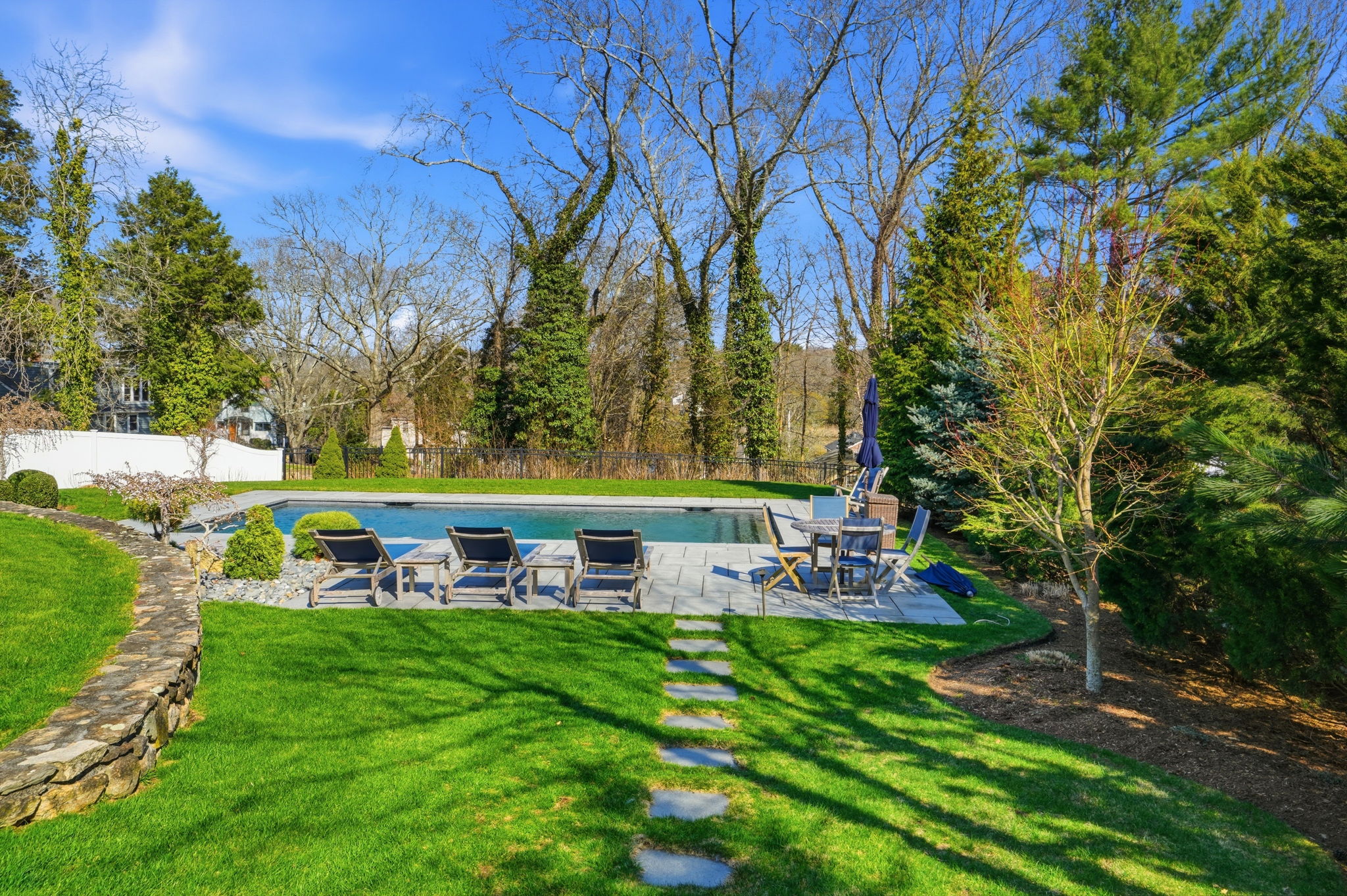  10 Loring Av, Kingston - 物件實景