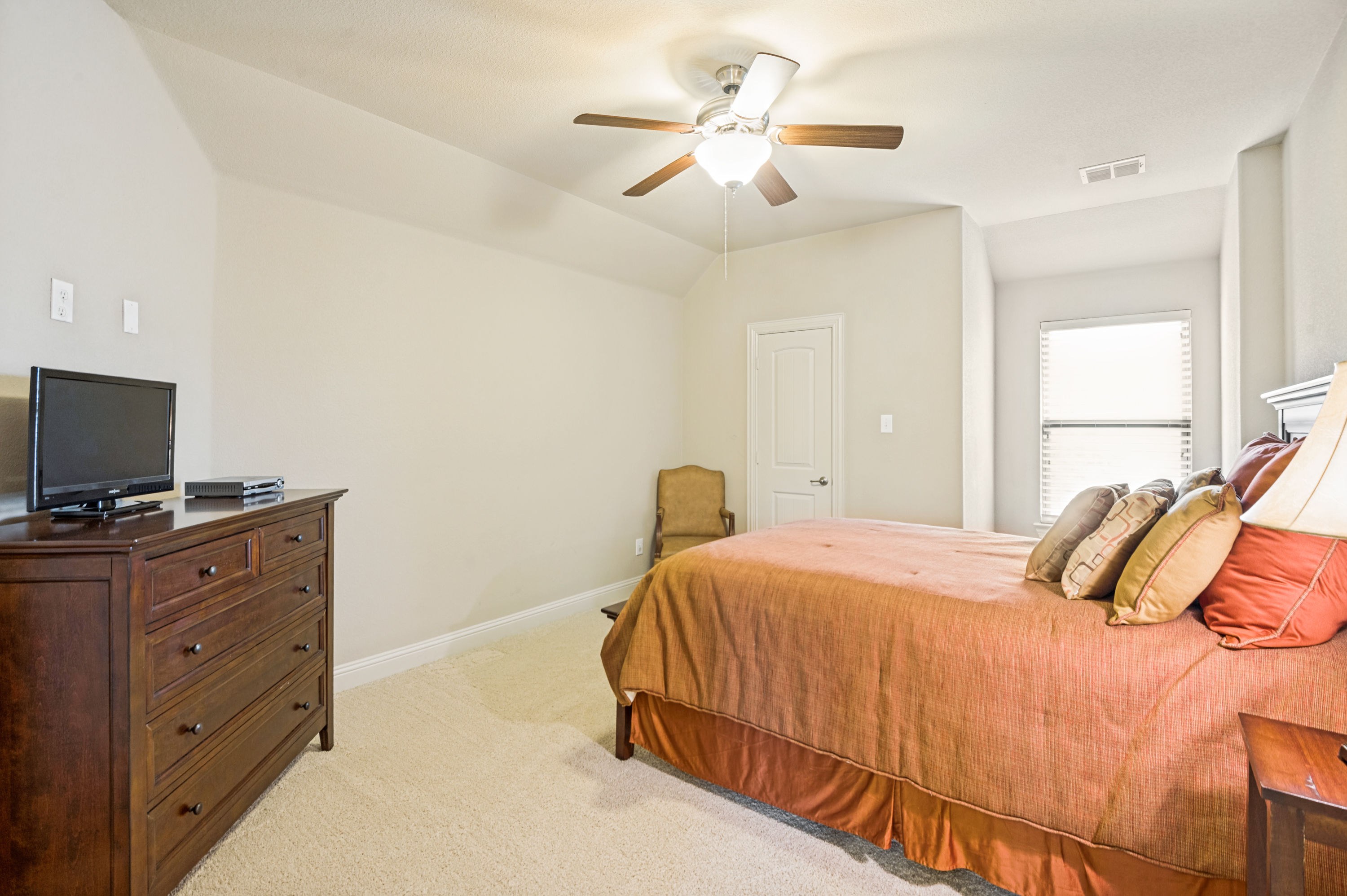  12952 Ridge Spring Drive, Frisco, TX, 75035 - 物件實景