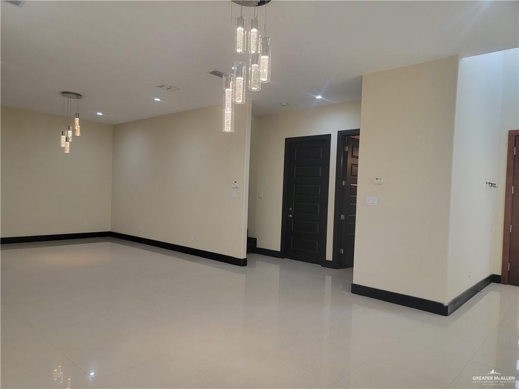 McAllen, Texas, 78503, United States, 5 Bedrooms Bedrooms, ,6 BathroomsBathrooms,Residential,For Sale,1708580