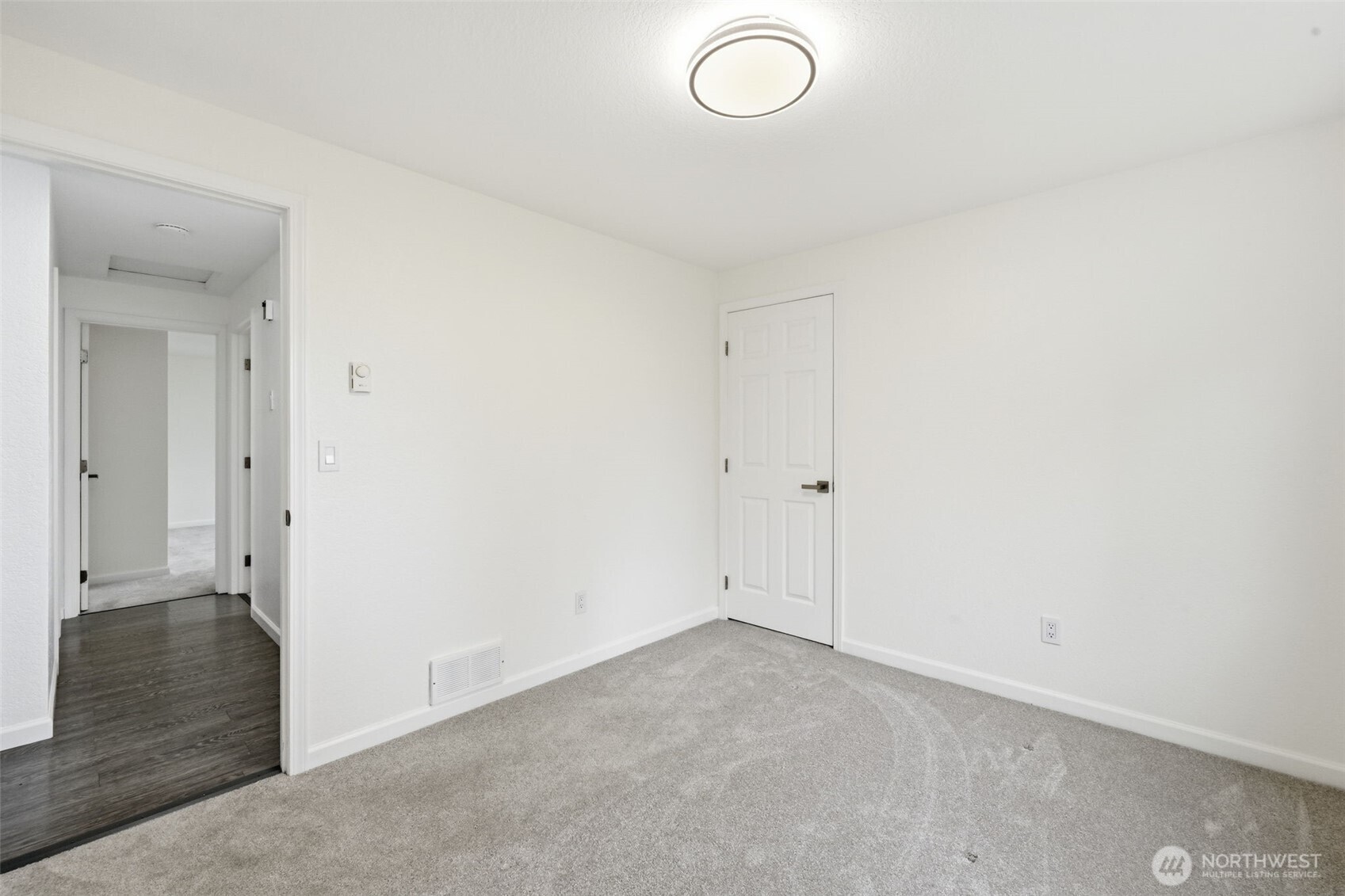 Marysville, Washington, 98271, United States, 3 Bedrooms Bedrooms, ,2 BathroomsBathrooms,Residential,For Sale,1987644