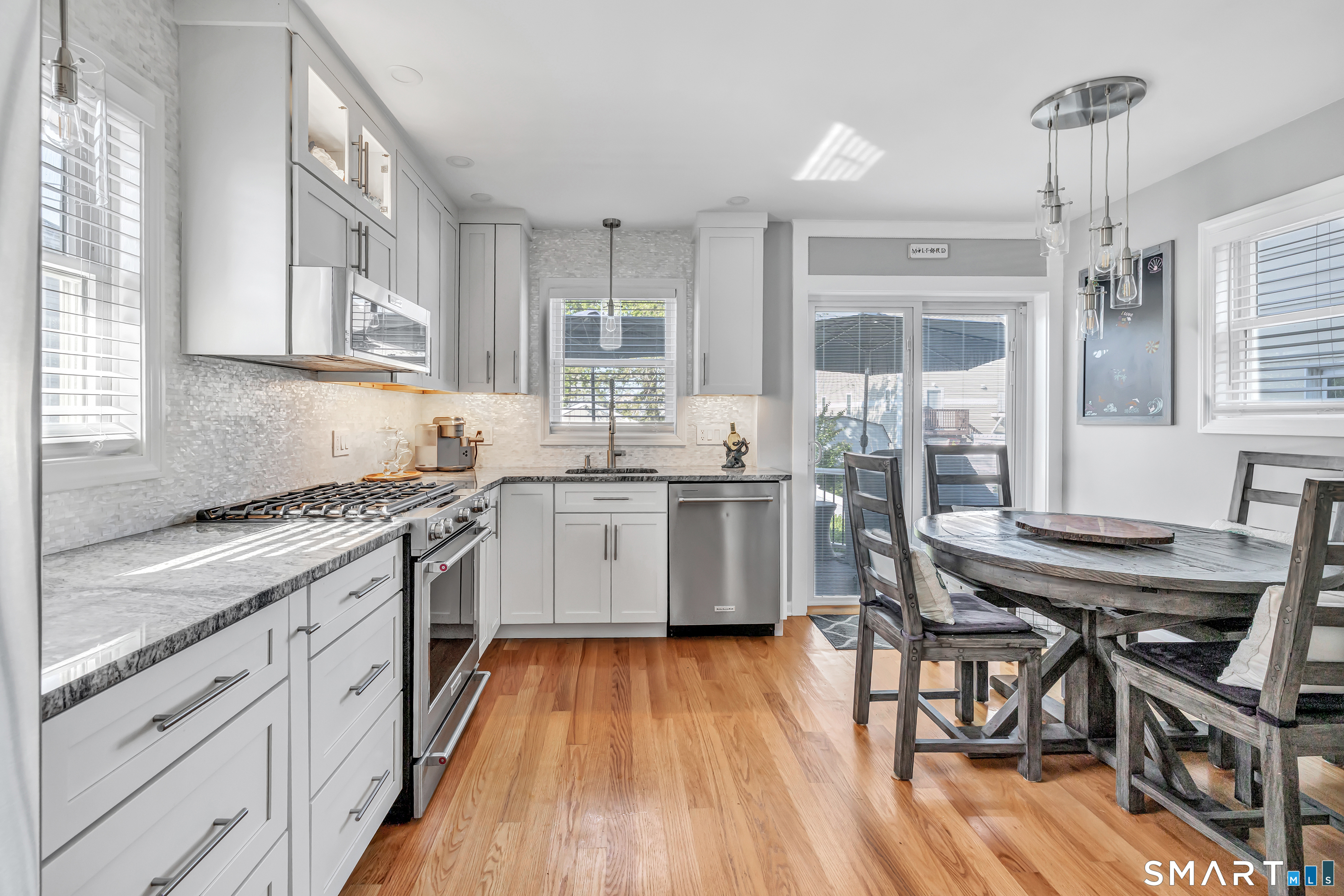 Milford, Connecticut, 06460, United States, 4 Bedrooms Bedrooms, ,2 BathroomsBathrooms,Residential,For Sale,2048246