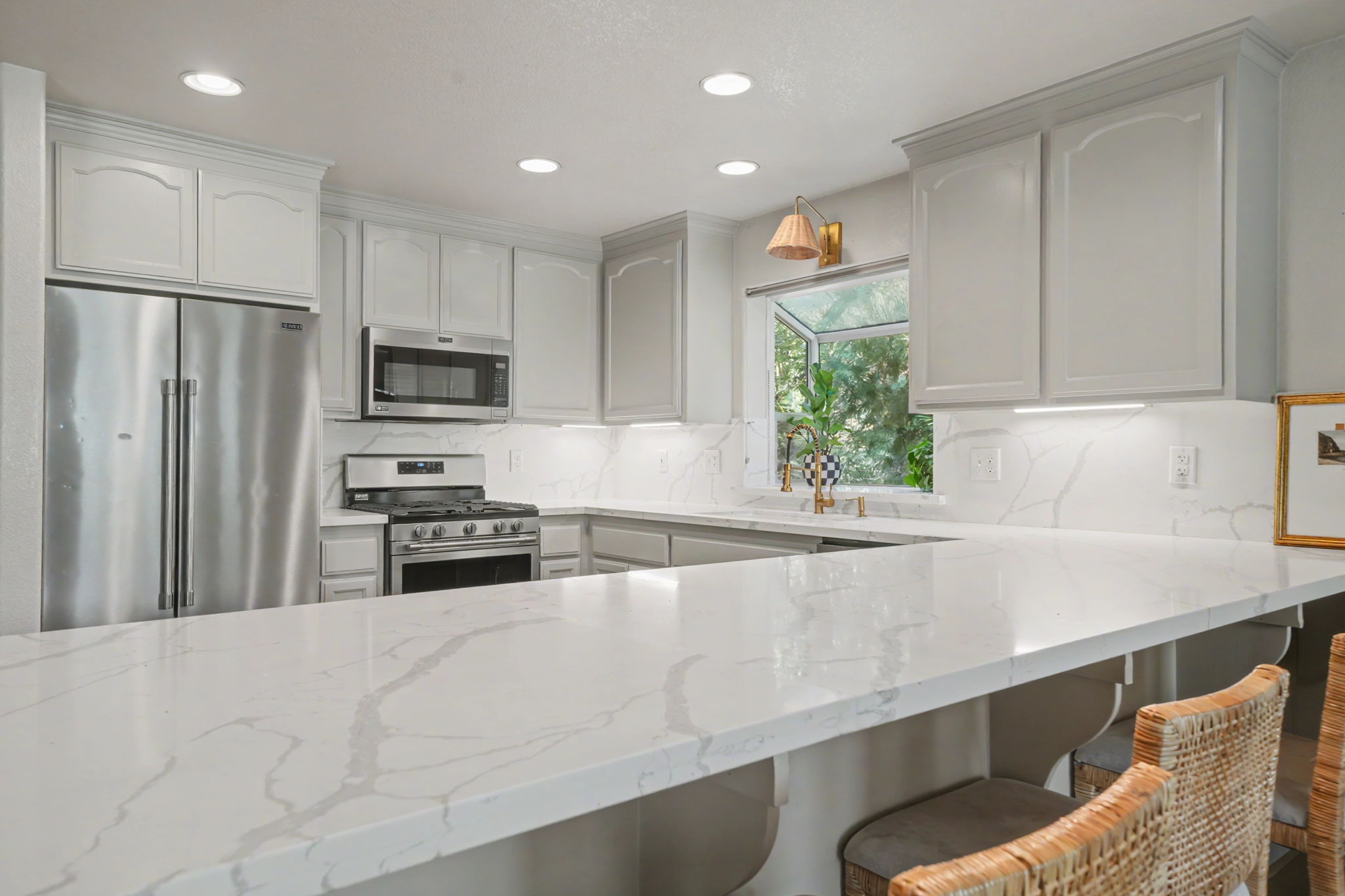  Quiet Cul-de-Sac Living with Views, Modern Updates - 物件實景