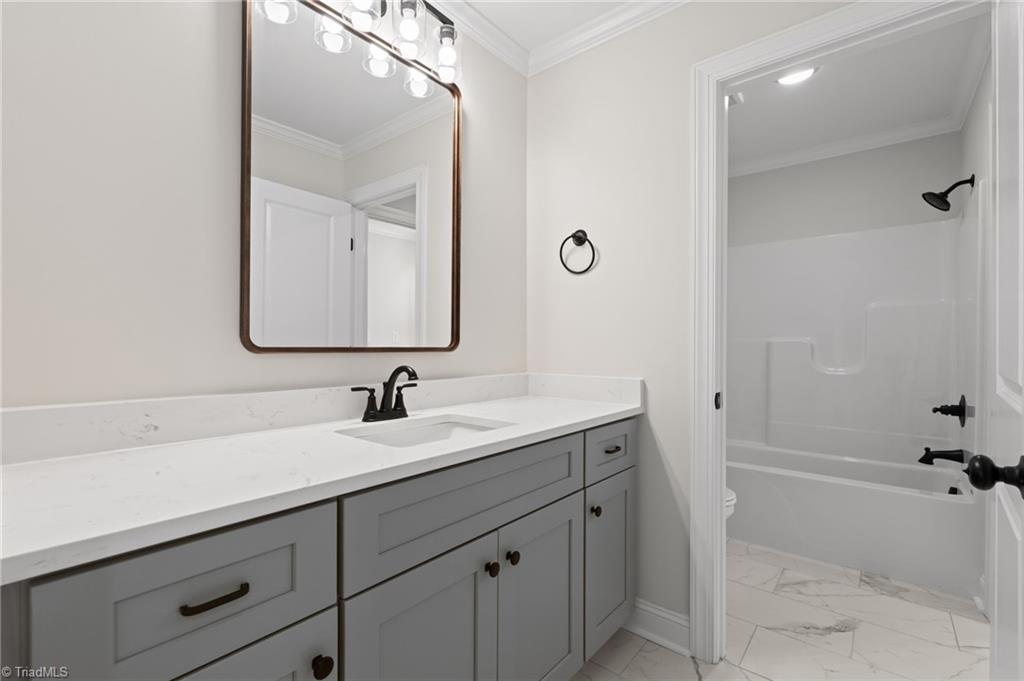 Lexington, North Carolina, 27295, United States, 3 Bedrooms Bedrooms, ,3 BathroomsBathrooms,Residential,For Sale,1840545