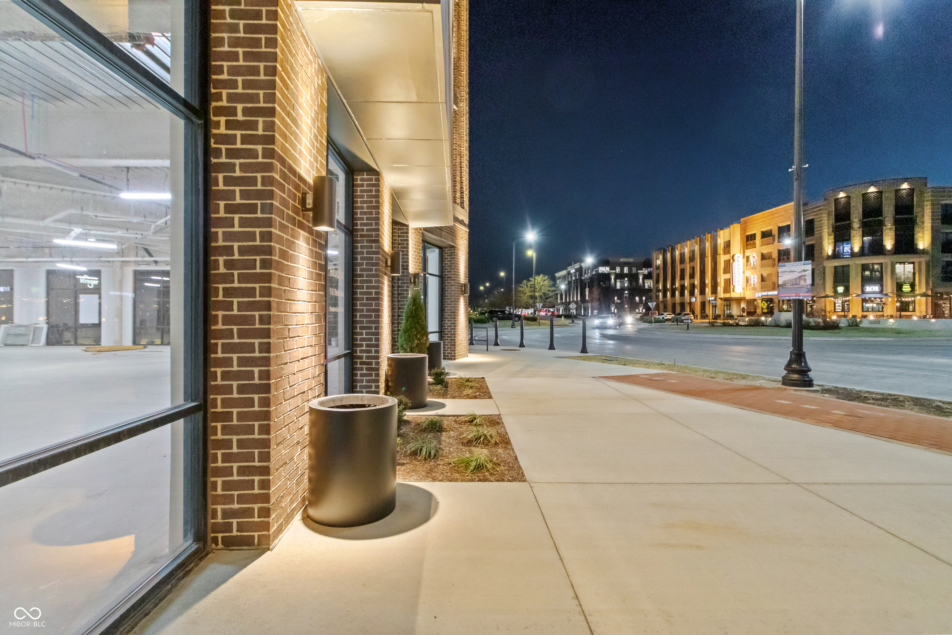 Carmel, Indiana, 46032, United States, 2 Bedrooms Bedrooms, ,3 BathroomsBathrooms,Residential,For Sale,1982696