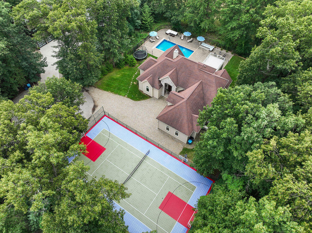 New Buffalo, Michigan, 49117, United States, 5 Bedrooms Bedrooms, ,4 BathroomsBathrooms,Residential,For Sale,1940411