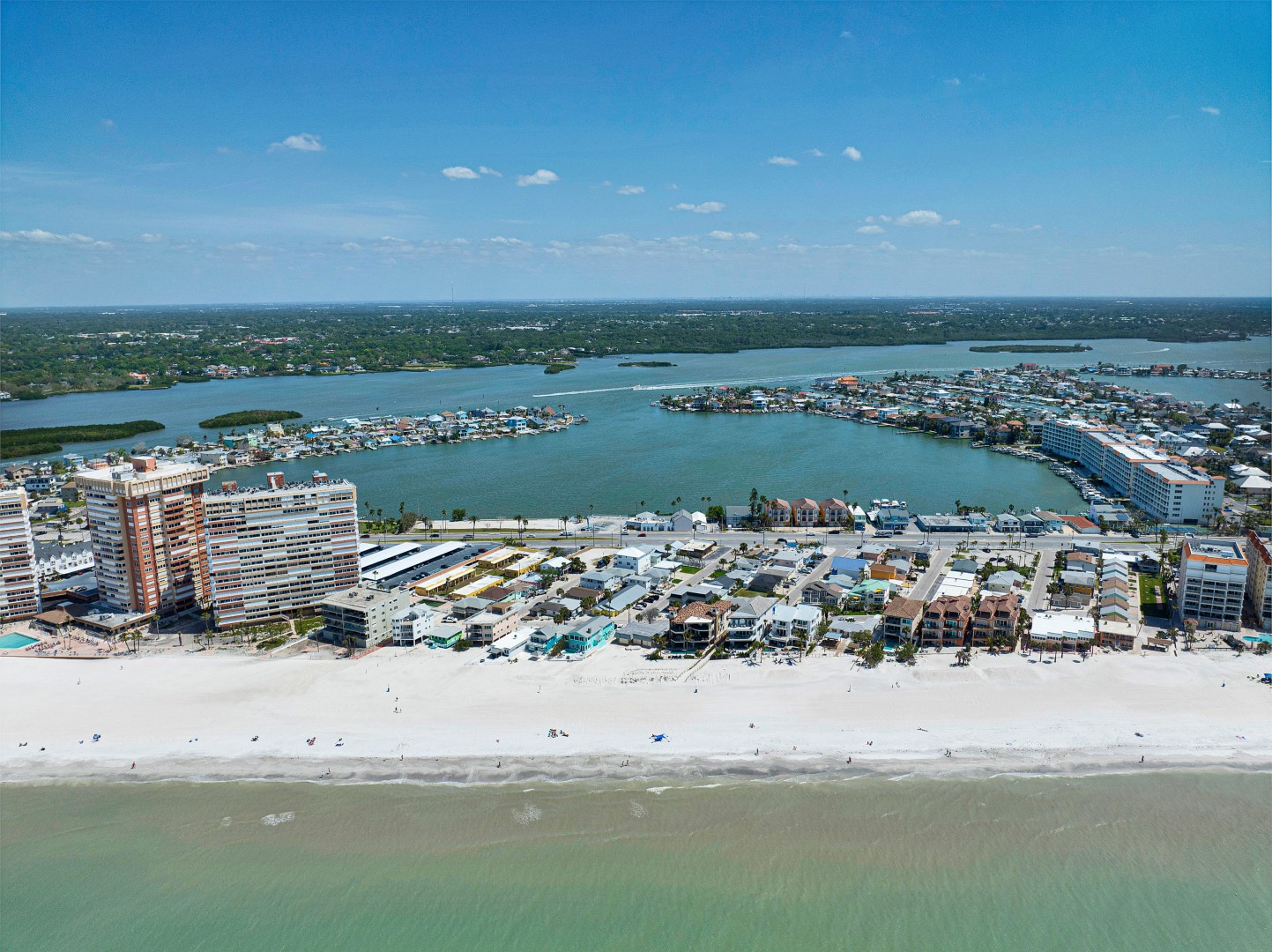 Redington Shores, Florida, 33708, United States, 5 Bedrooms Bedrooms, ,8 BathroomsBathrooms,Residential,For Sale,1977851