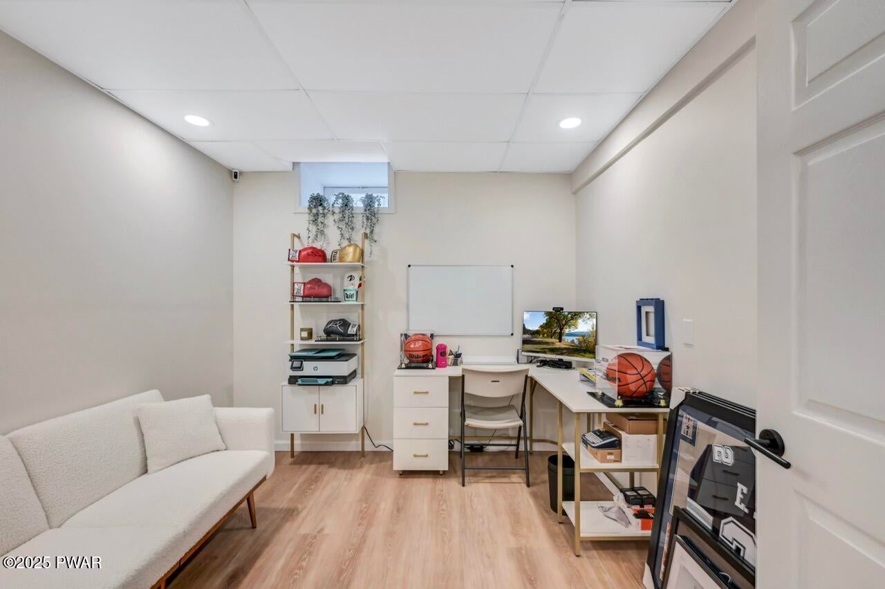 Lords Valley, Pennsylvania, 18428, United States, 6 Bedrooms Bedrooms, ,3 BathroomsBathrooms,Residential,For Sale,2001480