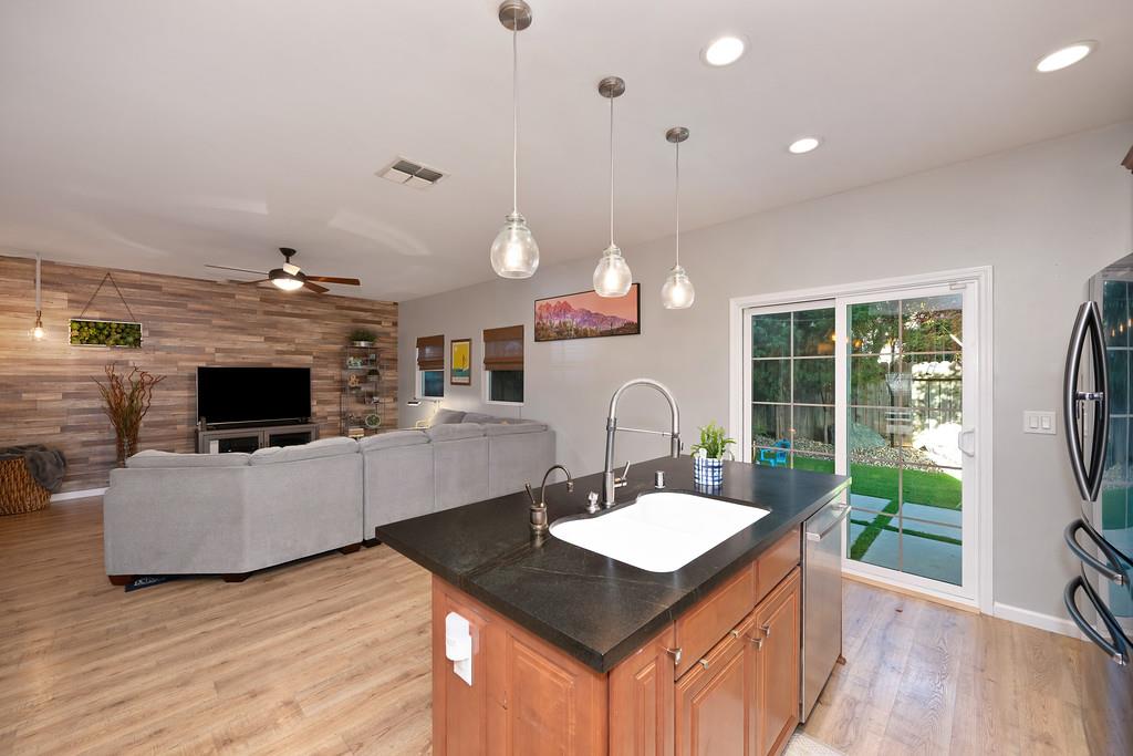 Sacramento, California, 95818, United States, 3 Bedrooms Bedrooms, ,3 BathroomsBathrooms,Residential,For Sale,1954862